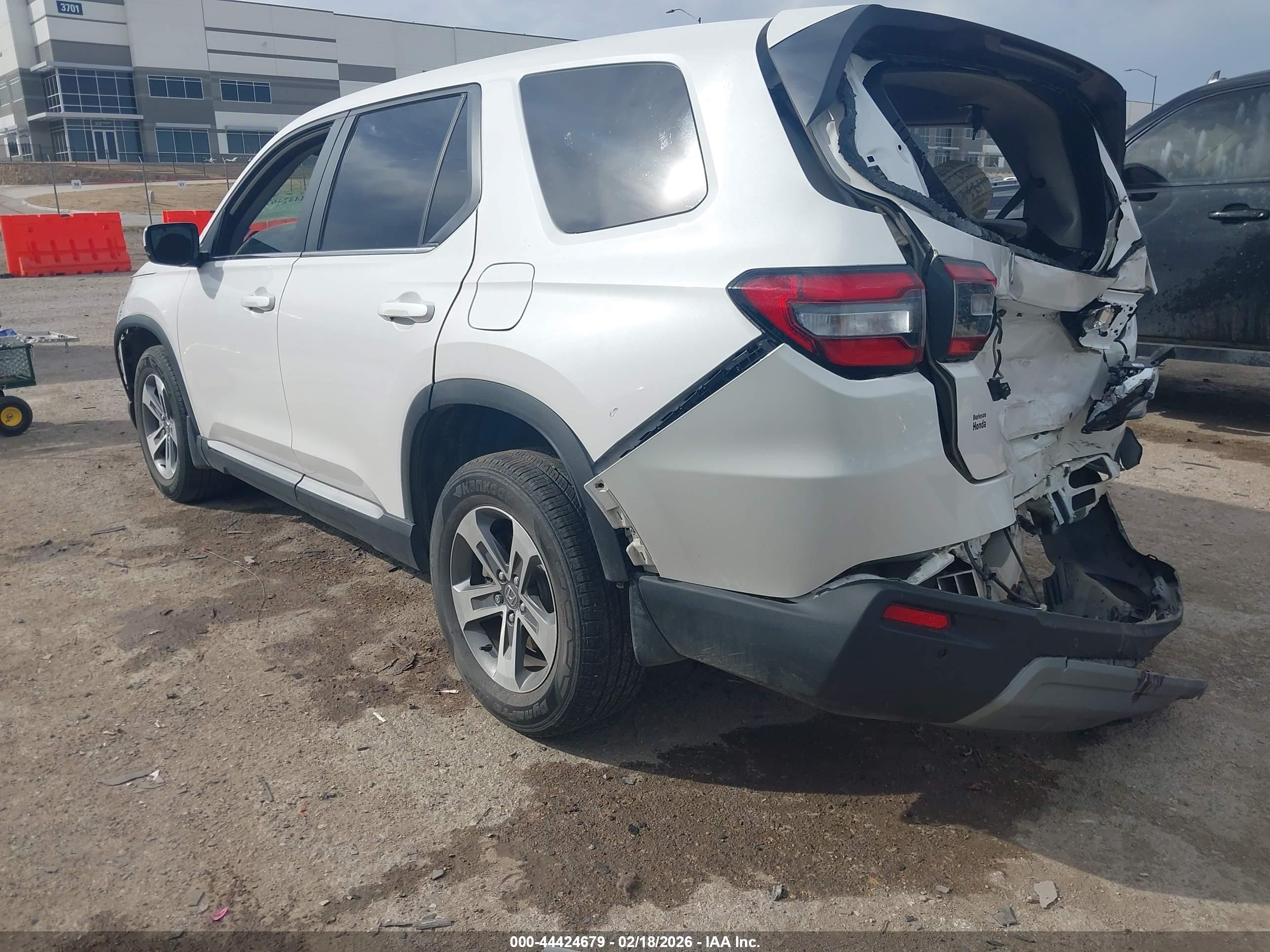 HONDA PILOT image 3