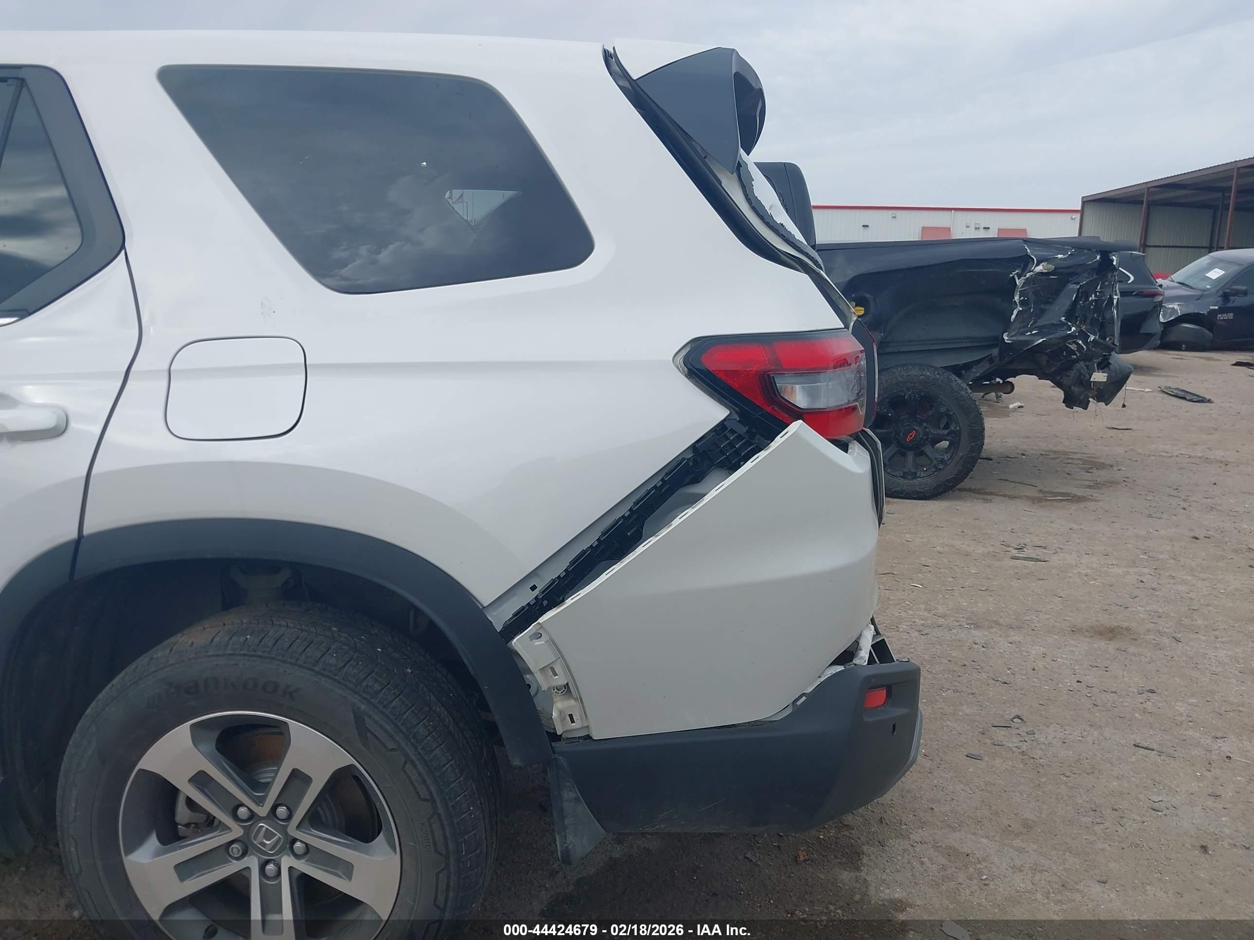 HONDA PILOT image 6