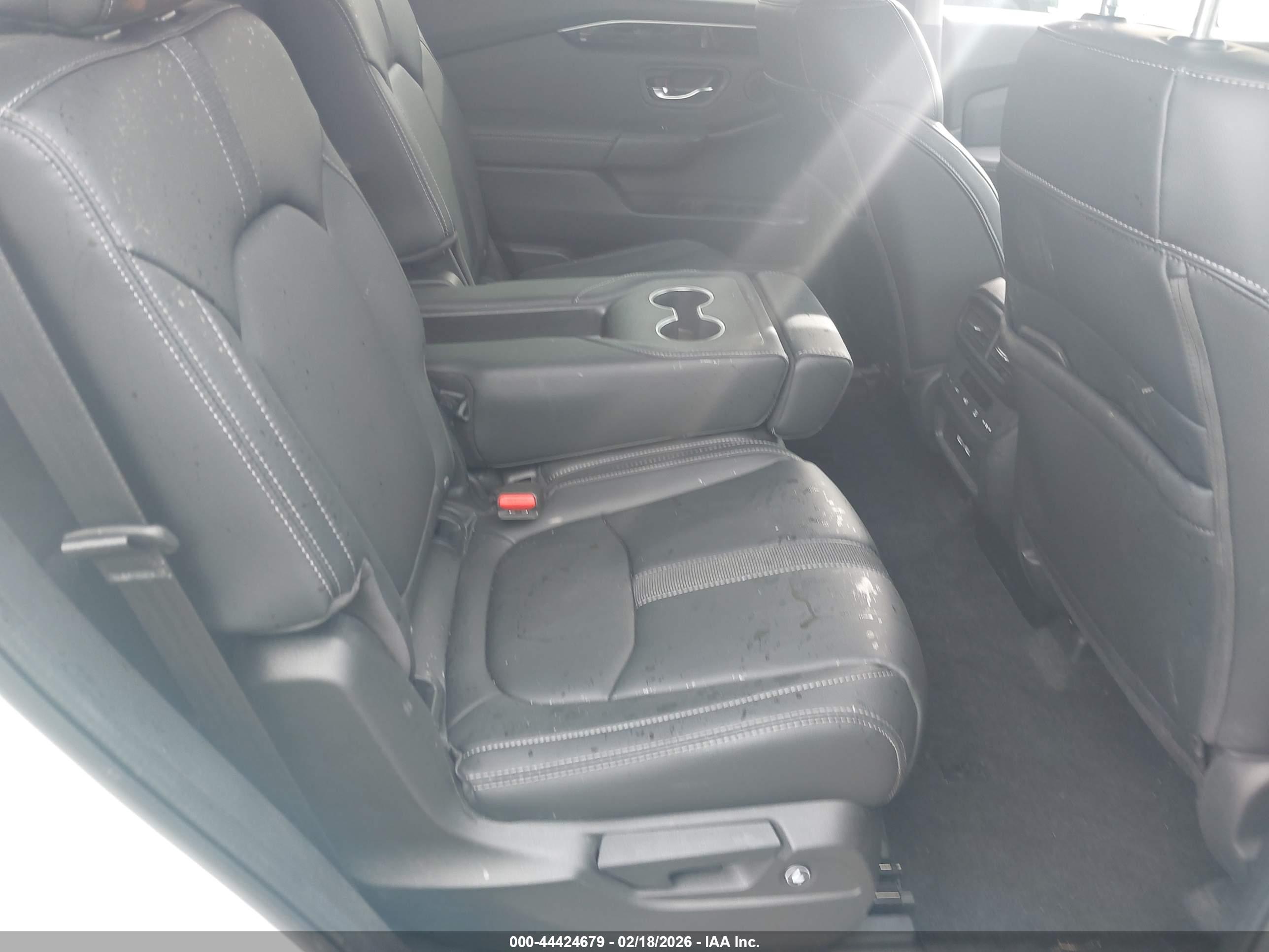 HONDA PILOT image 8