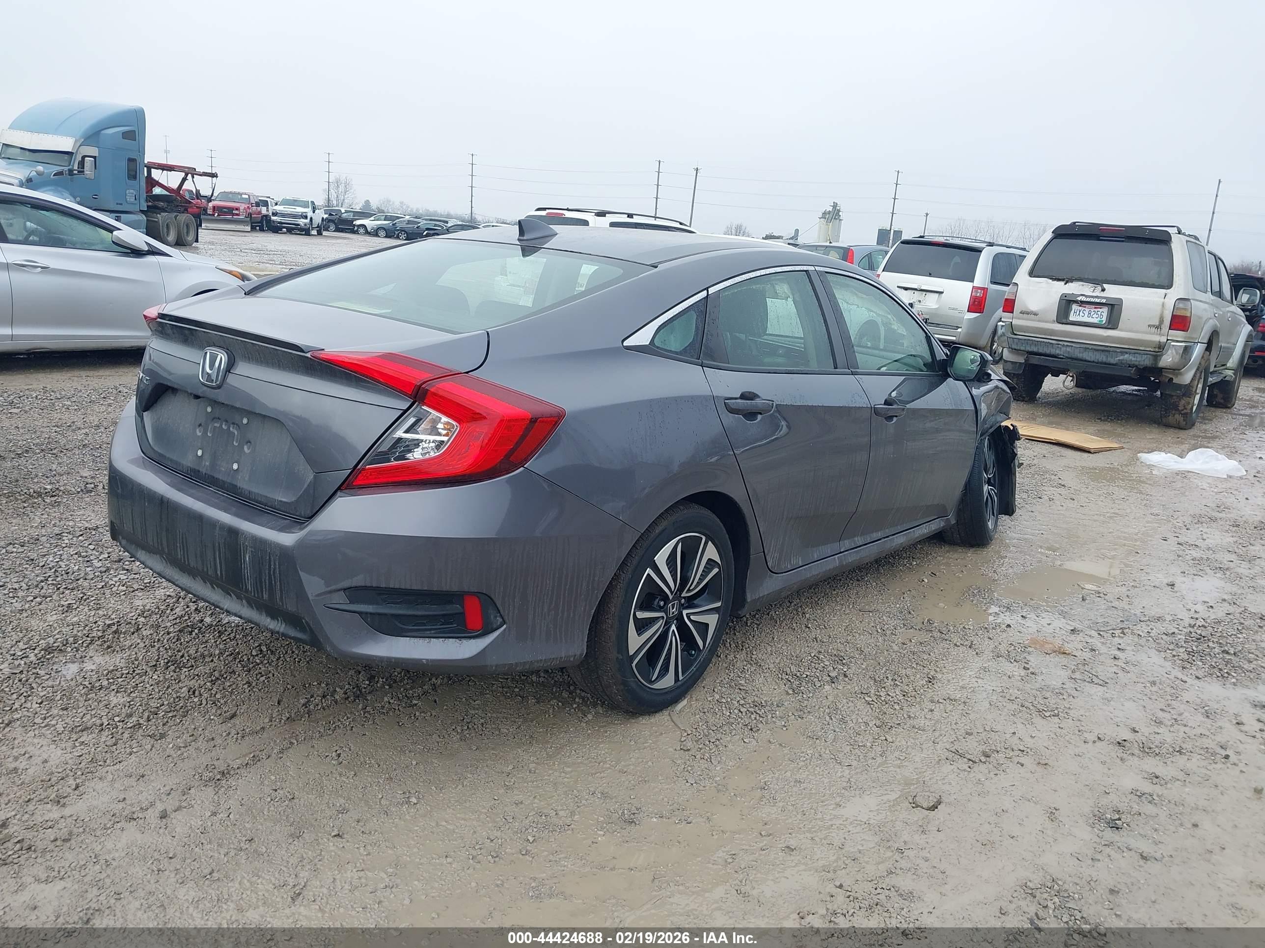 HONDA CIVIC image 4