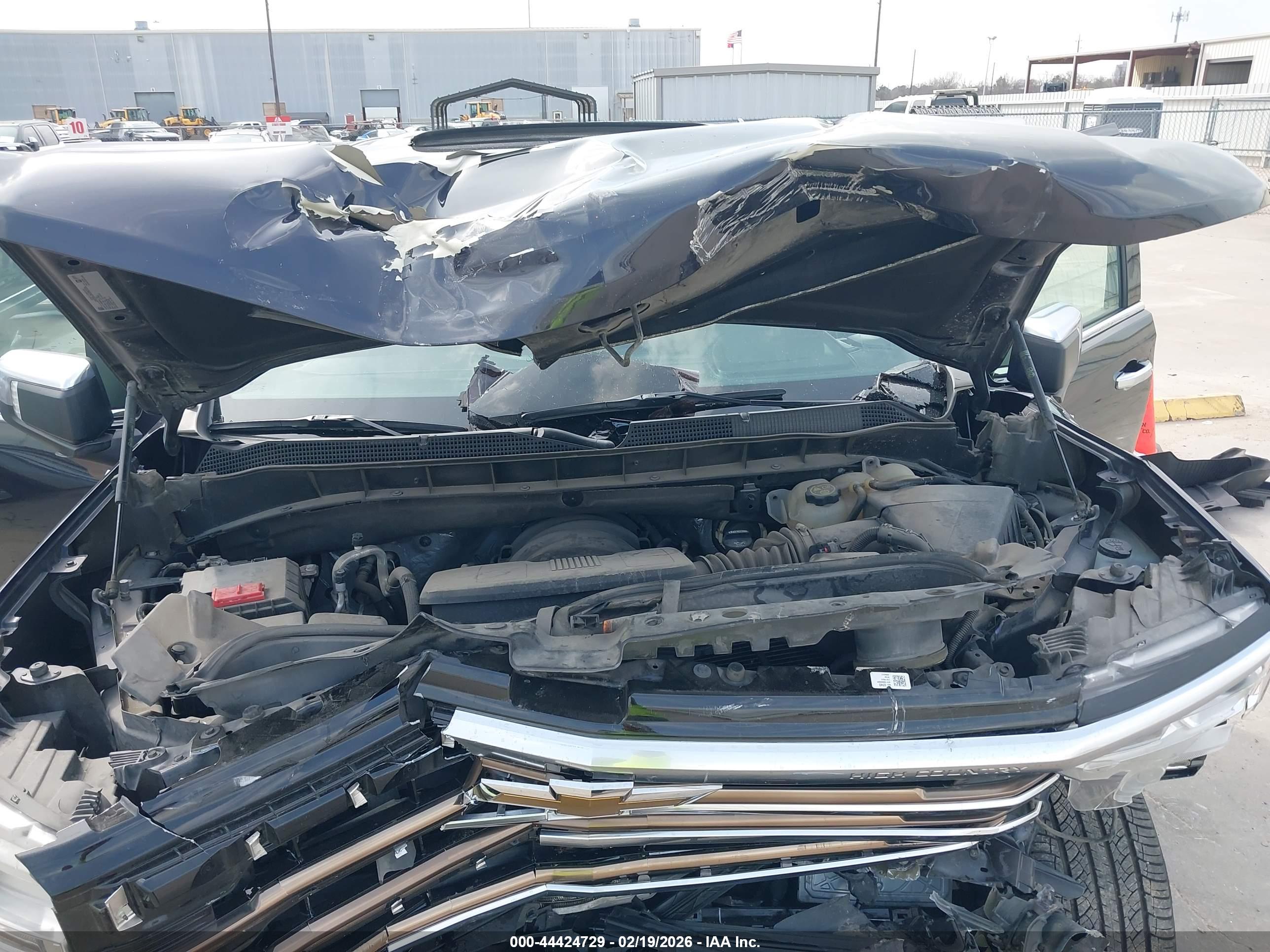 CHEVROLET SILVERADO image 10