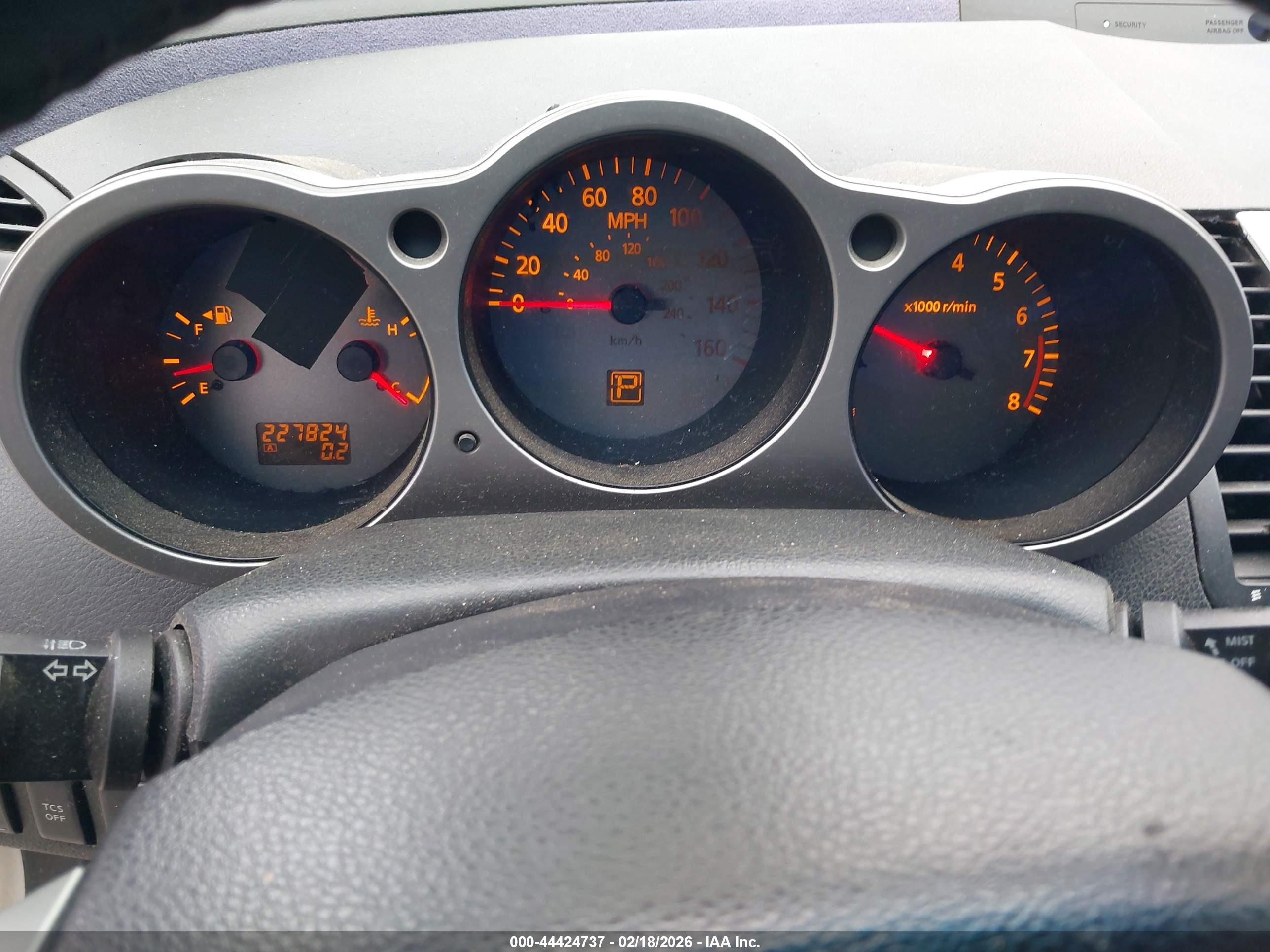 NISSAN MAXIMA image 7