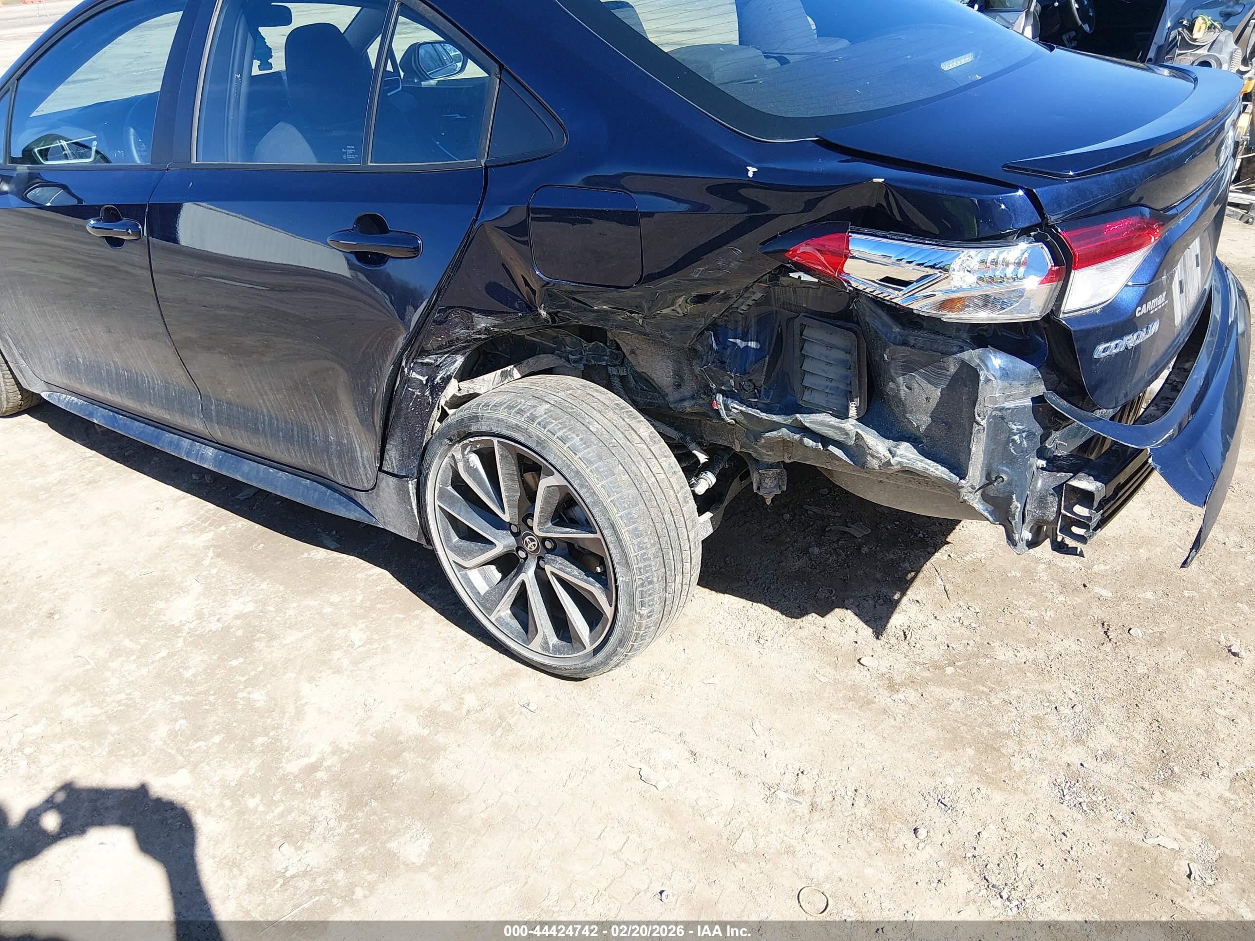 TOYOTA COROLLA image 6