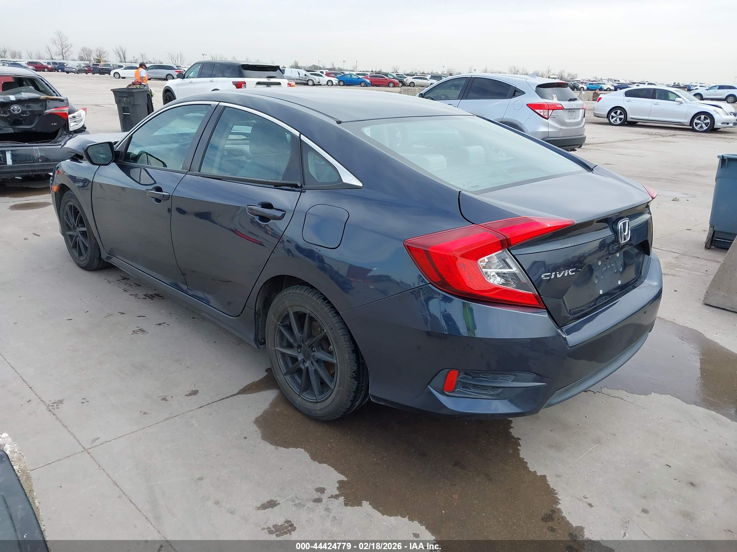 HONDA CIVIC image 3