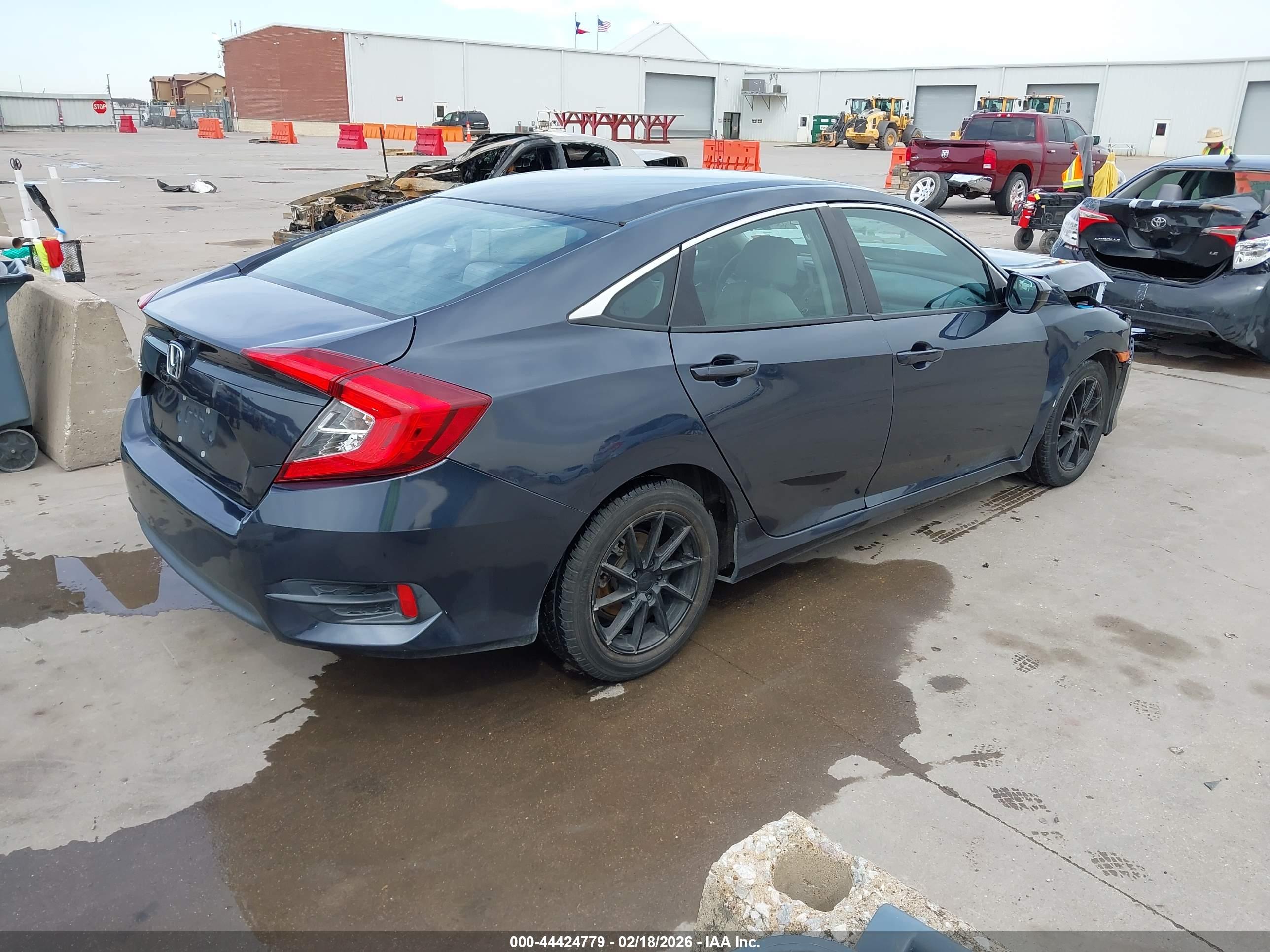 HONDA CIVIC image 4