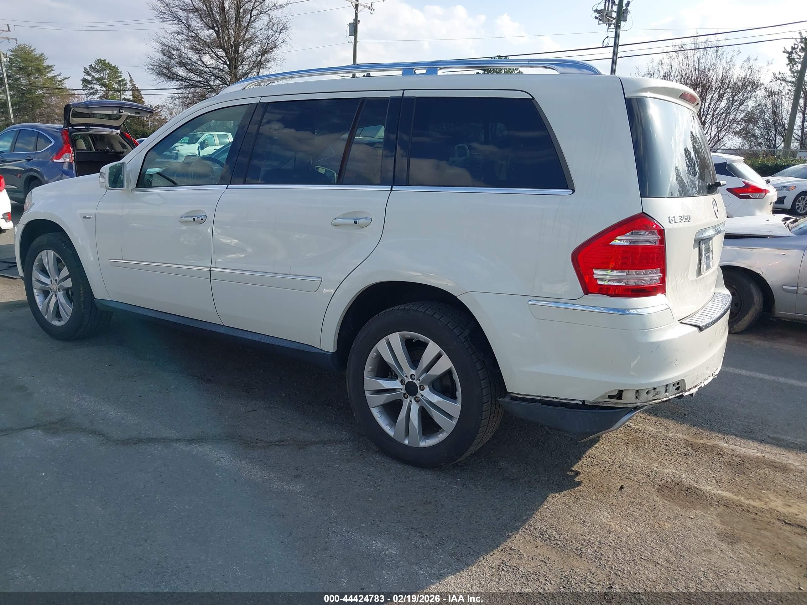 MERCEDES-BENZ GL image 3