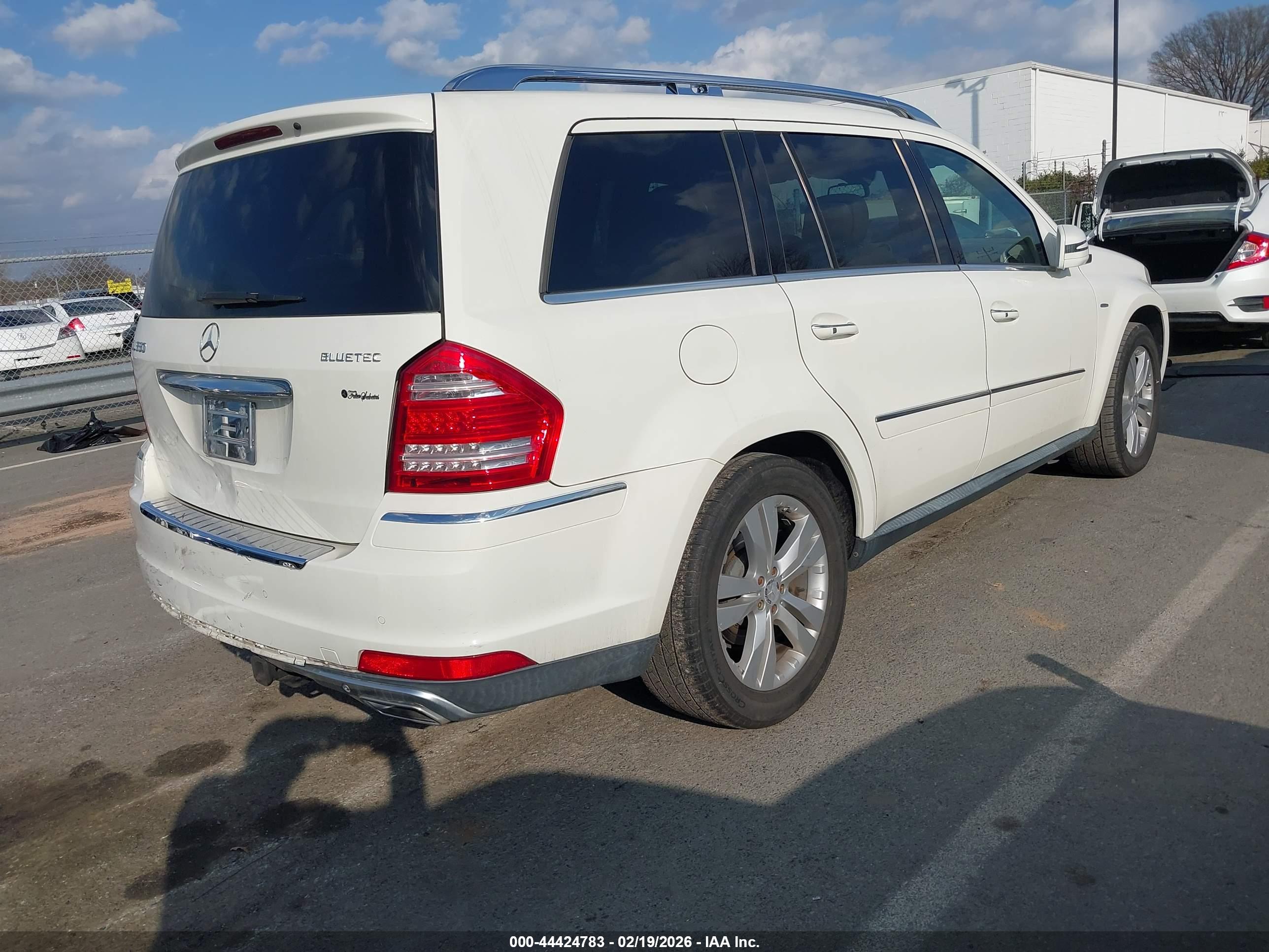 MERCEDES-BENZ GL image 4