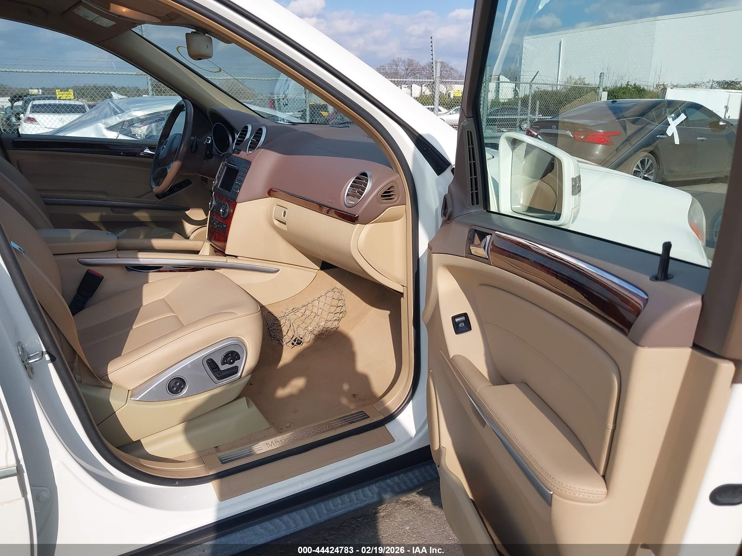 MERCEDES-BENZ GL image 5