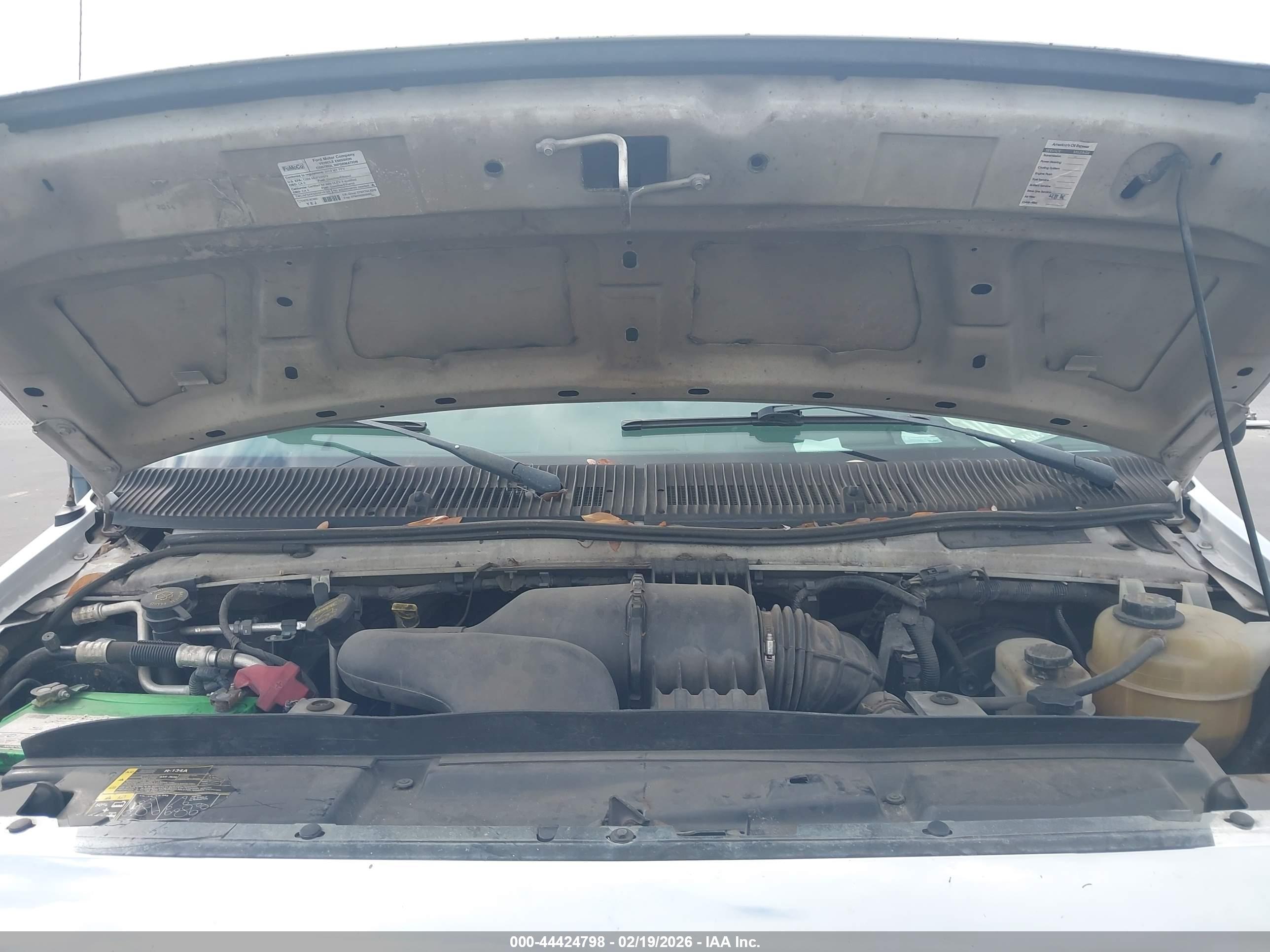FORD E-250 image 10