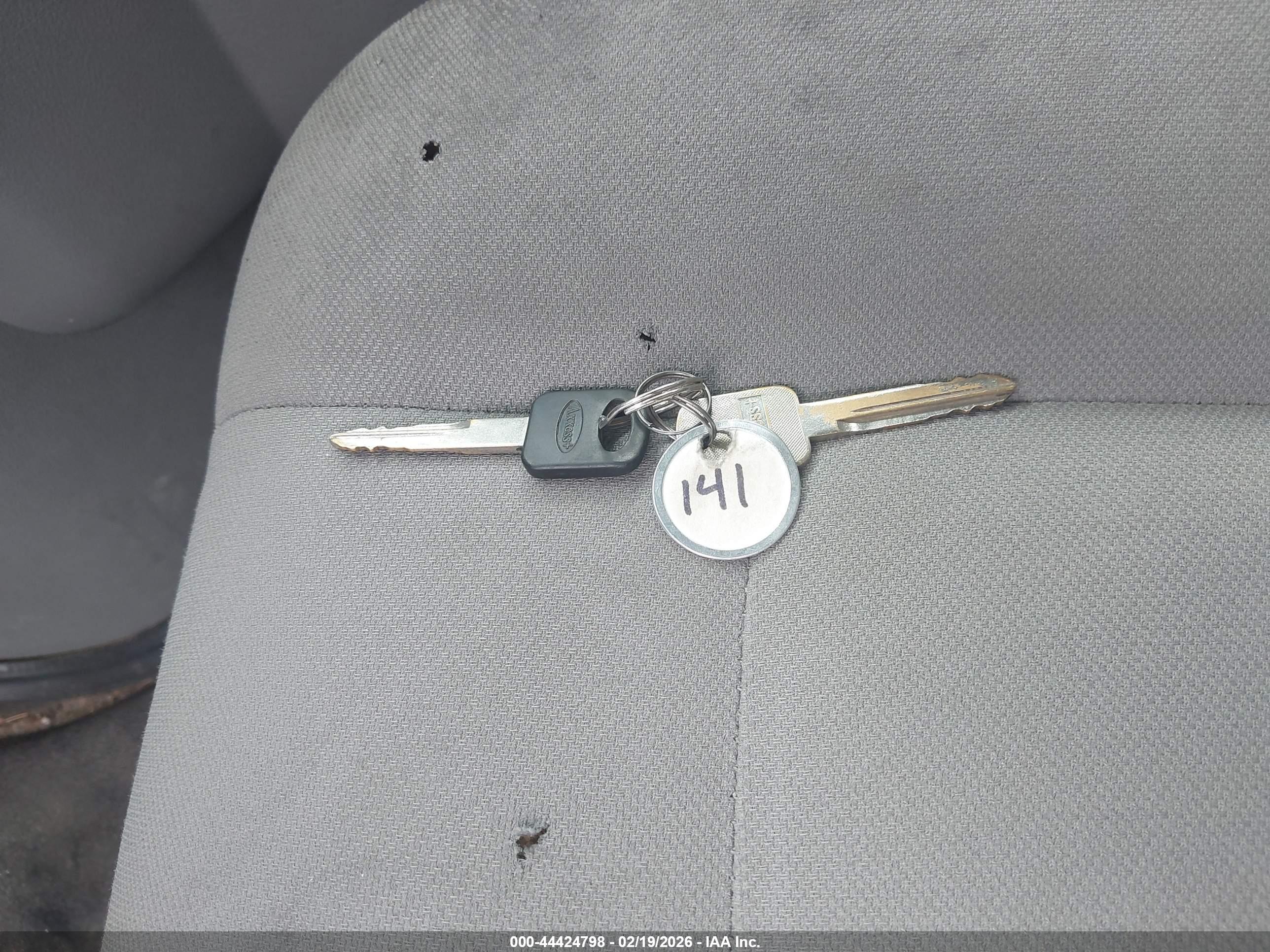 FORD E-250 image 11