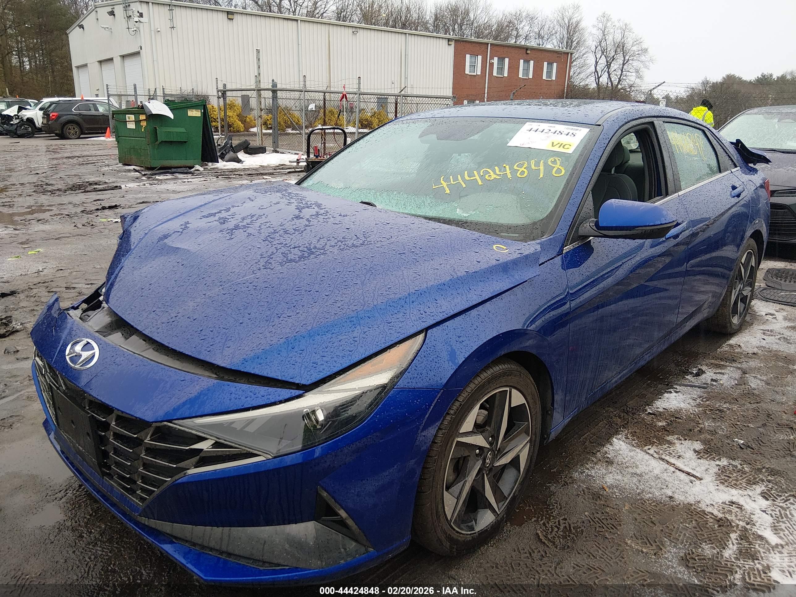 HYUNDAI ELANTRA image 2