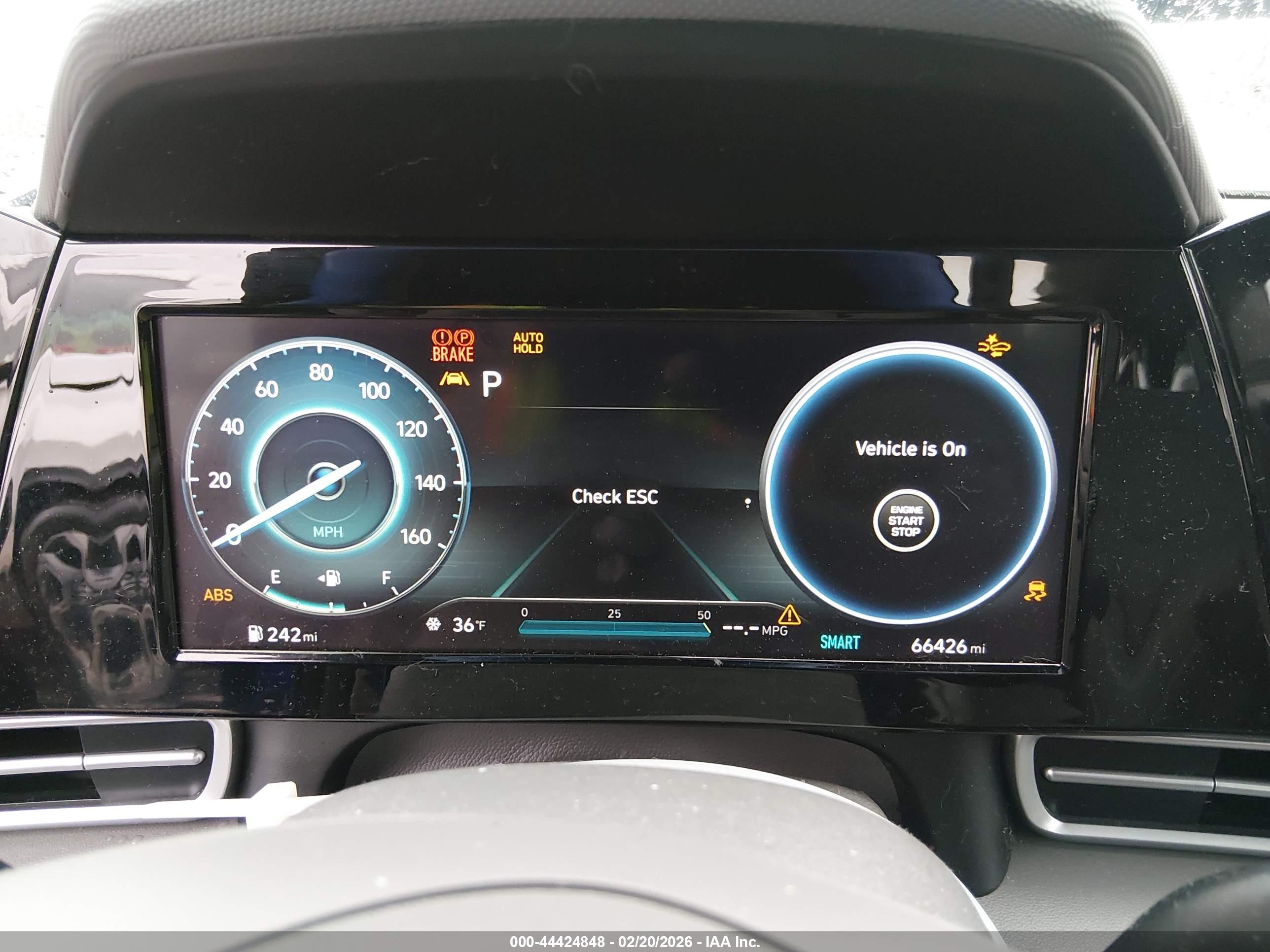 HYUNDAI ELANTRA image 7