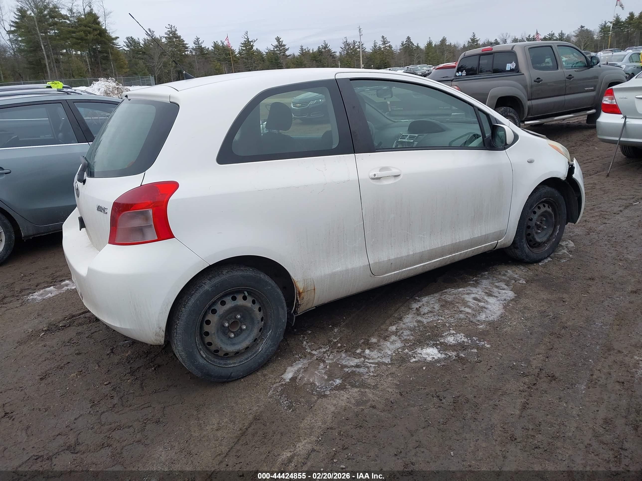 TOYOTA YARIS image 4