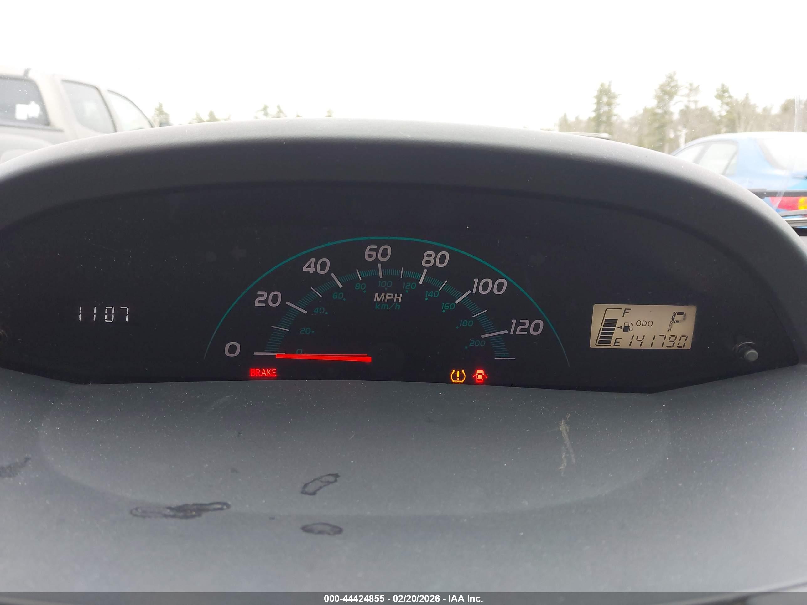 TOYOTA YARIS image 7