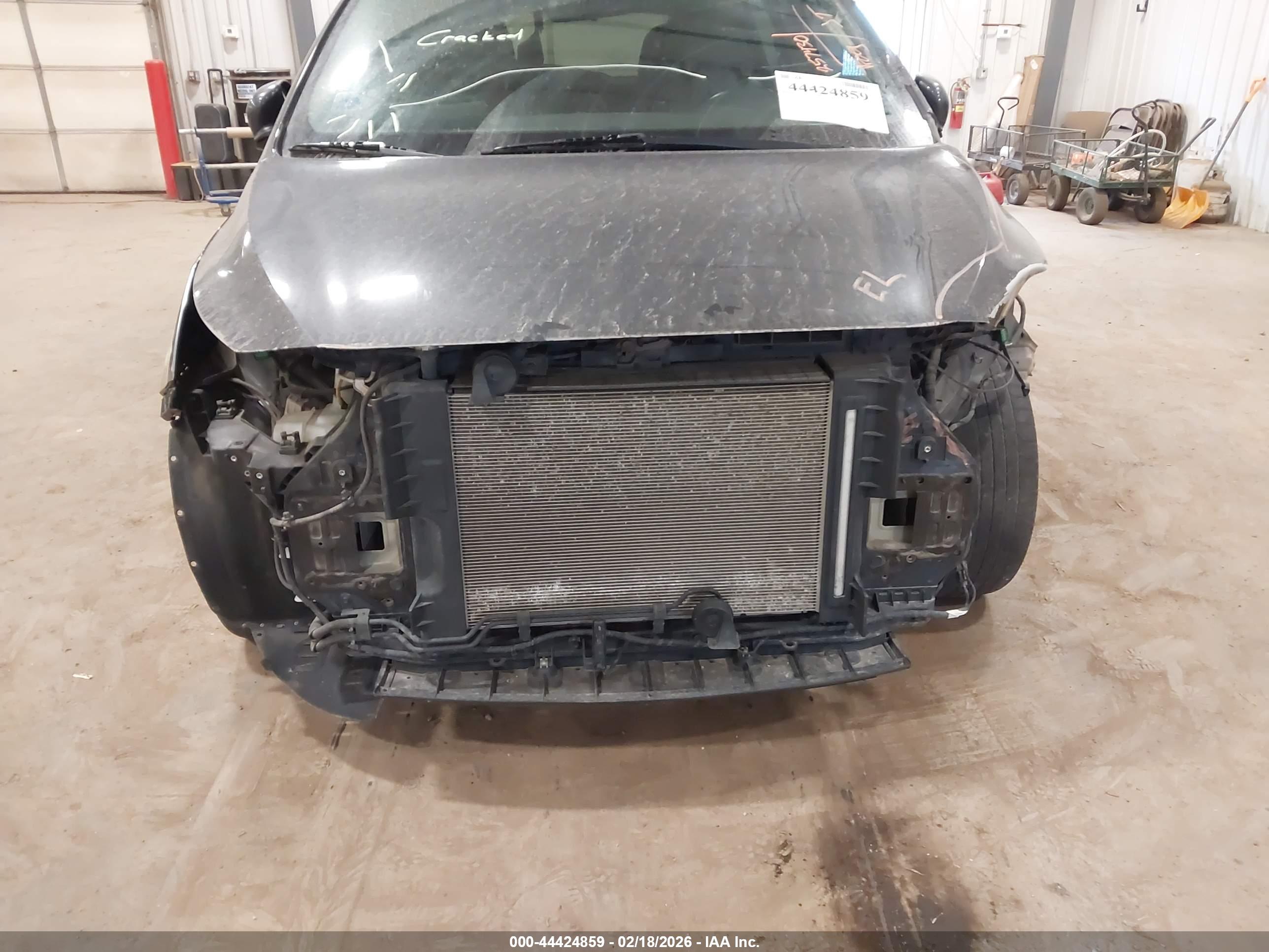 KIA SEDONA image 6