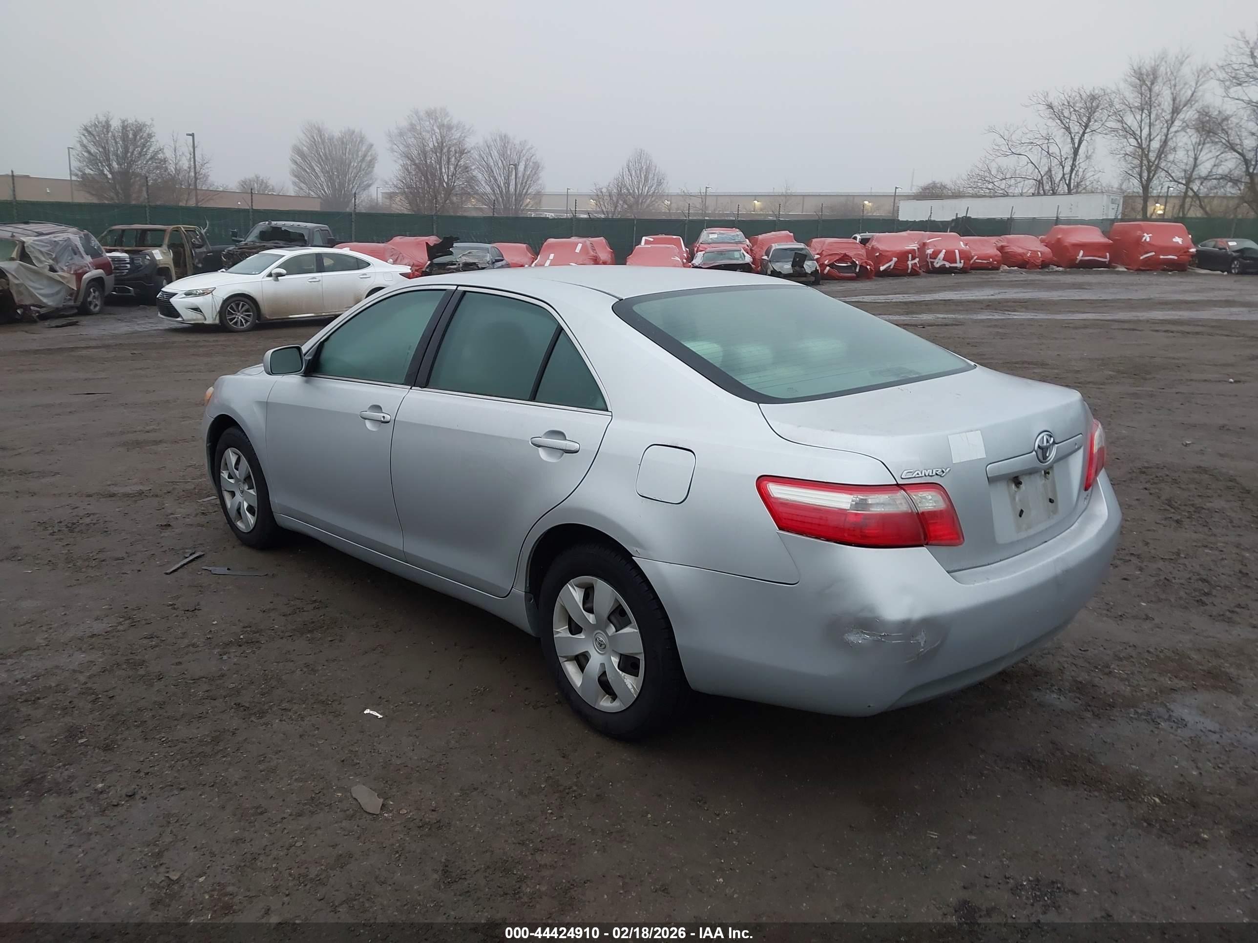 TOYOTA CAMRY image 3