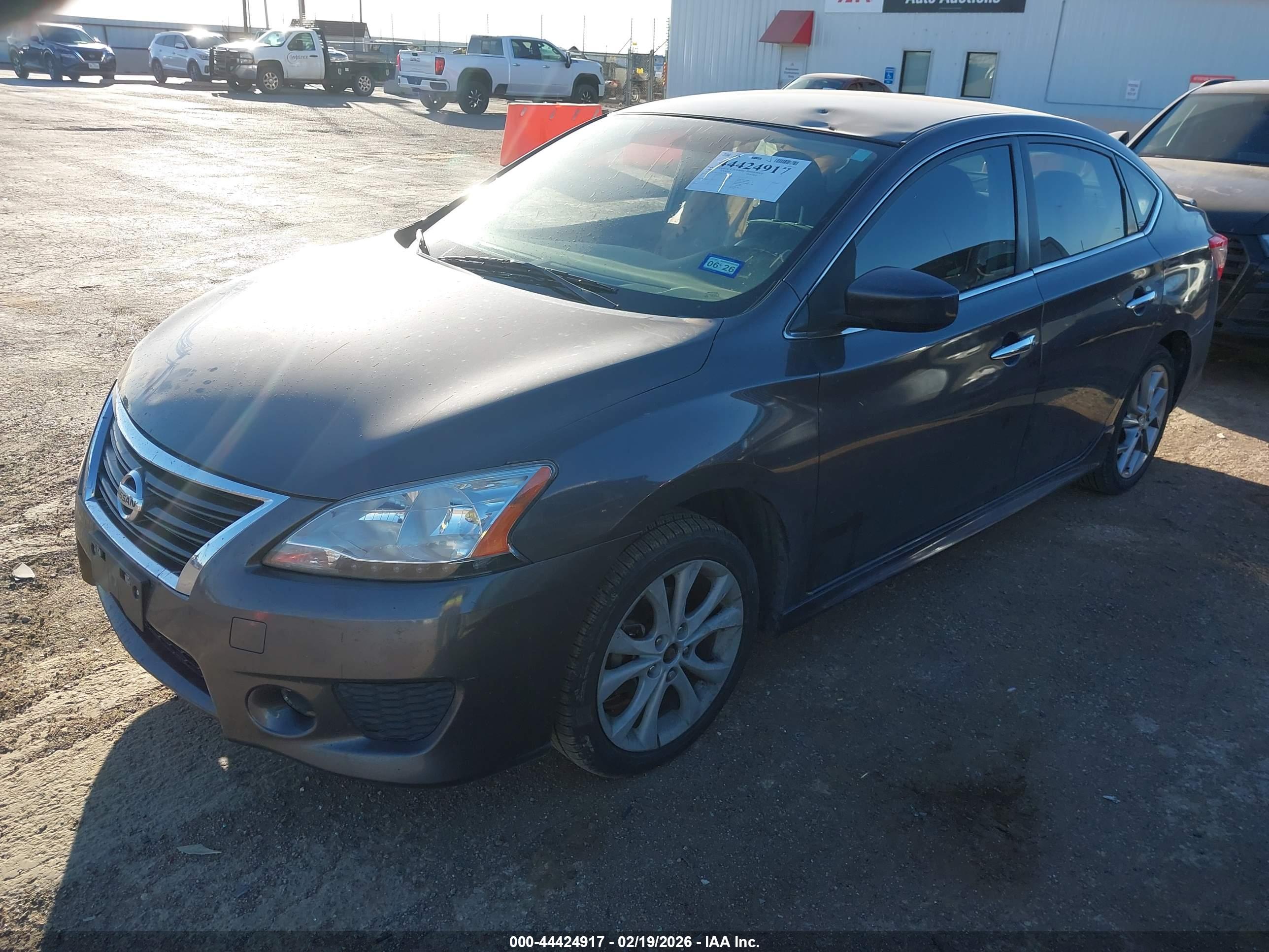 NISSAN SENTRA image 2