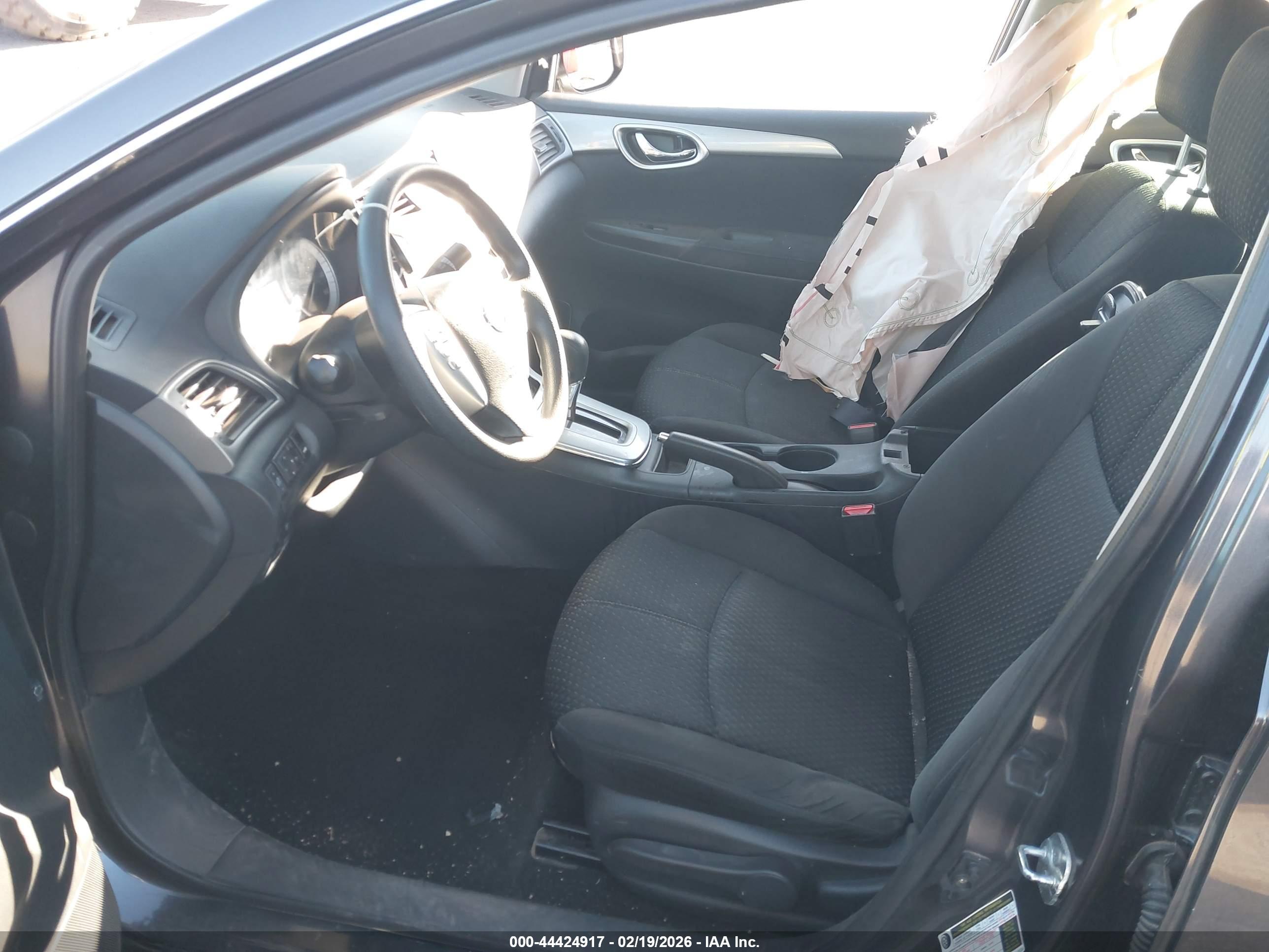 NISSAN SENTRA image 5