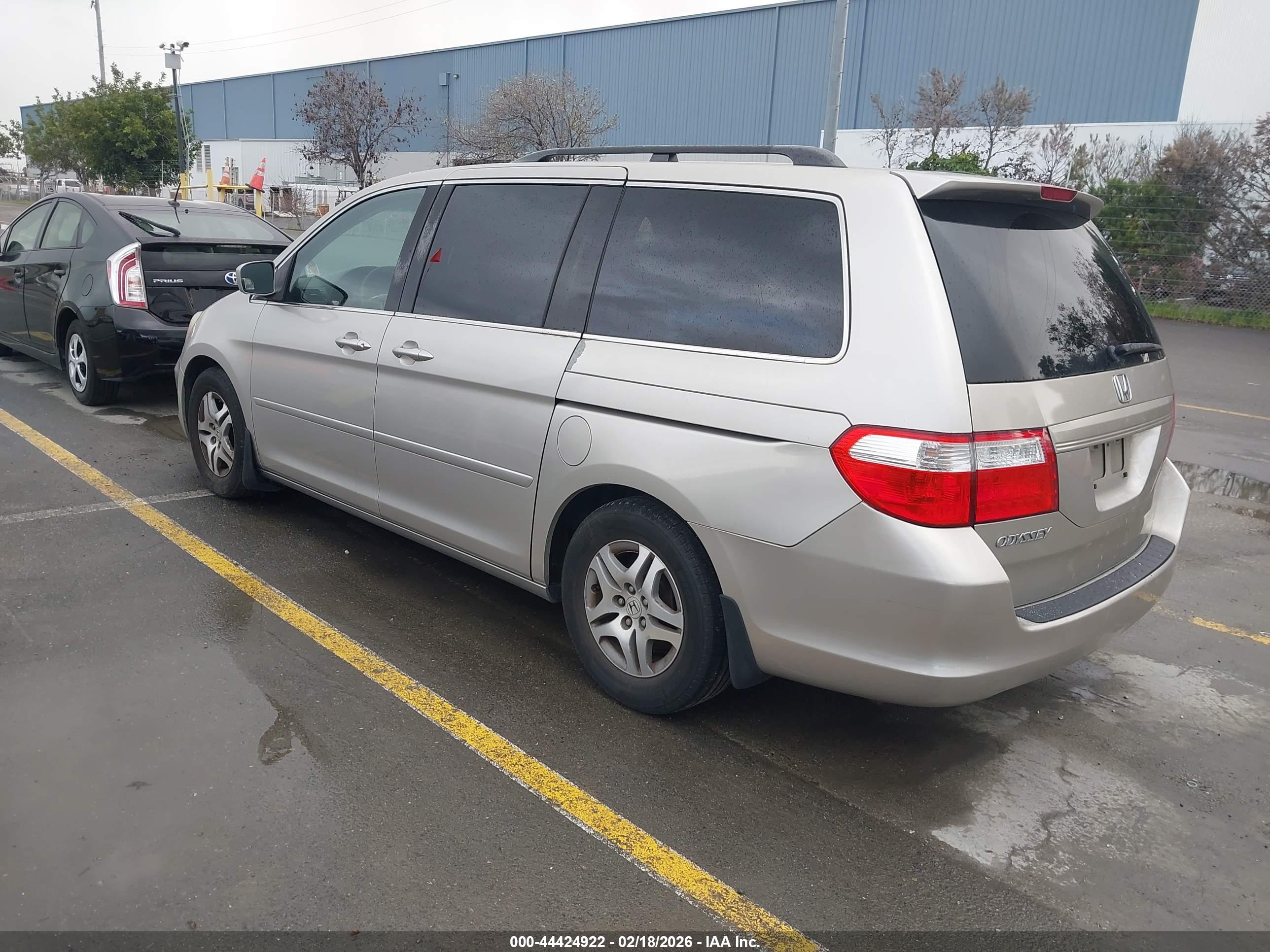 HONDA ODYSSEY image 3
