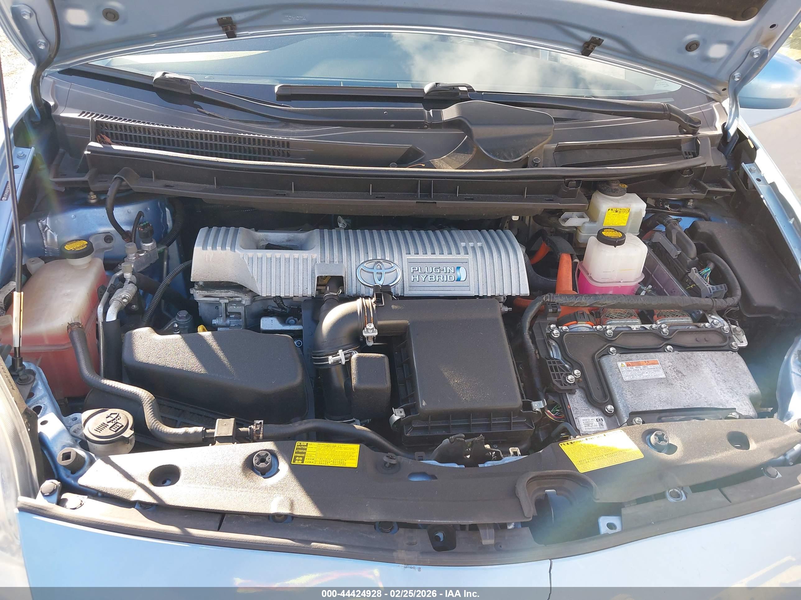 TOYOTA PRIUS image 10