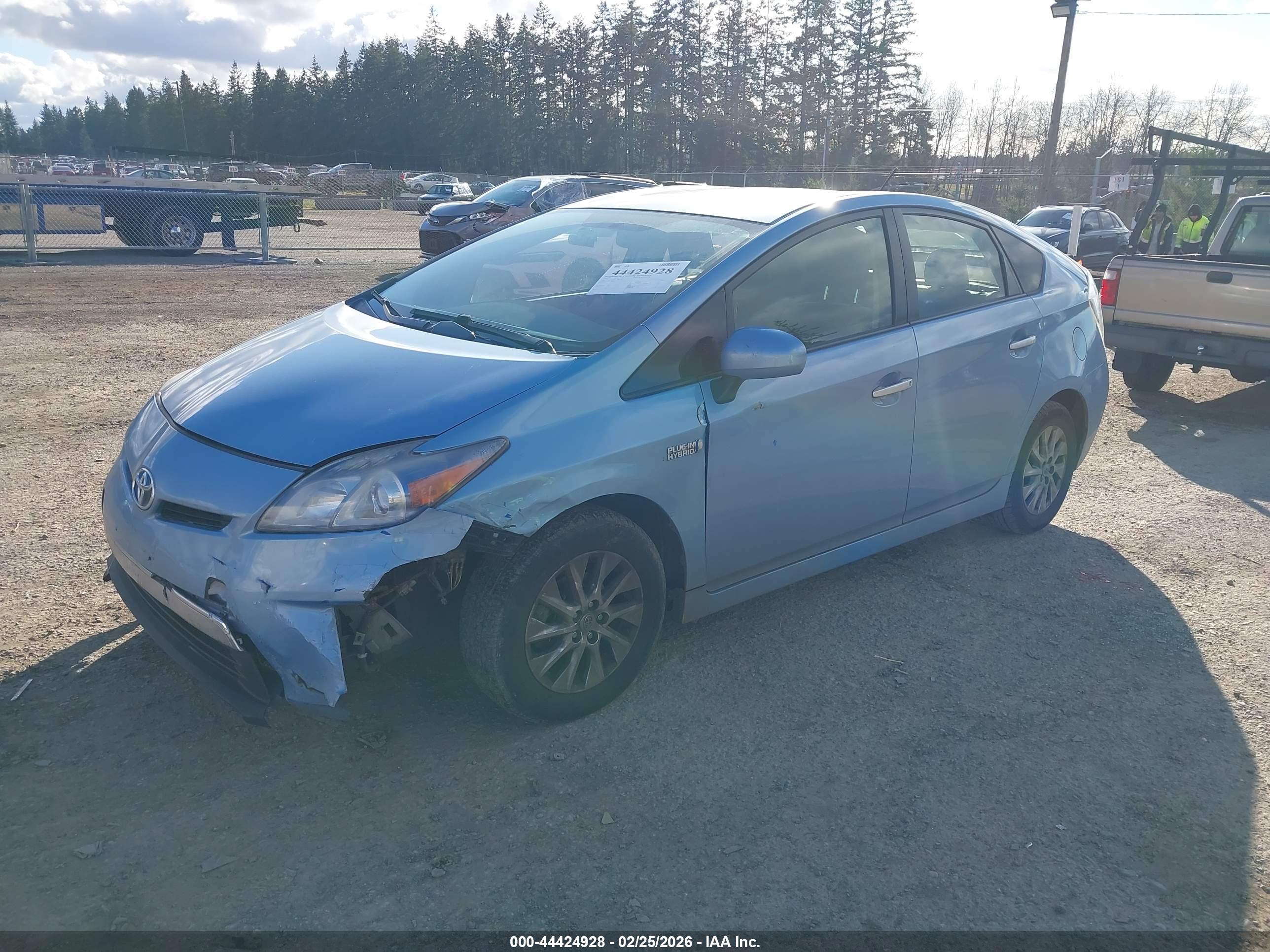 TOYOTA PRIUS image 2