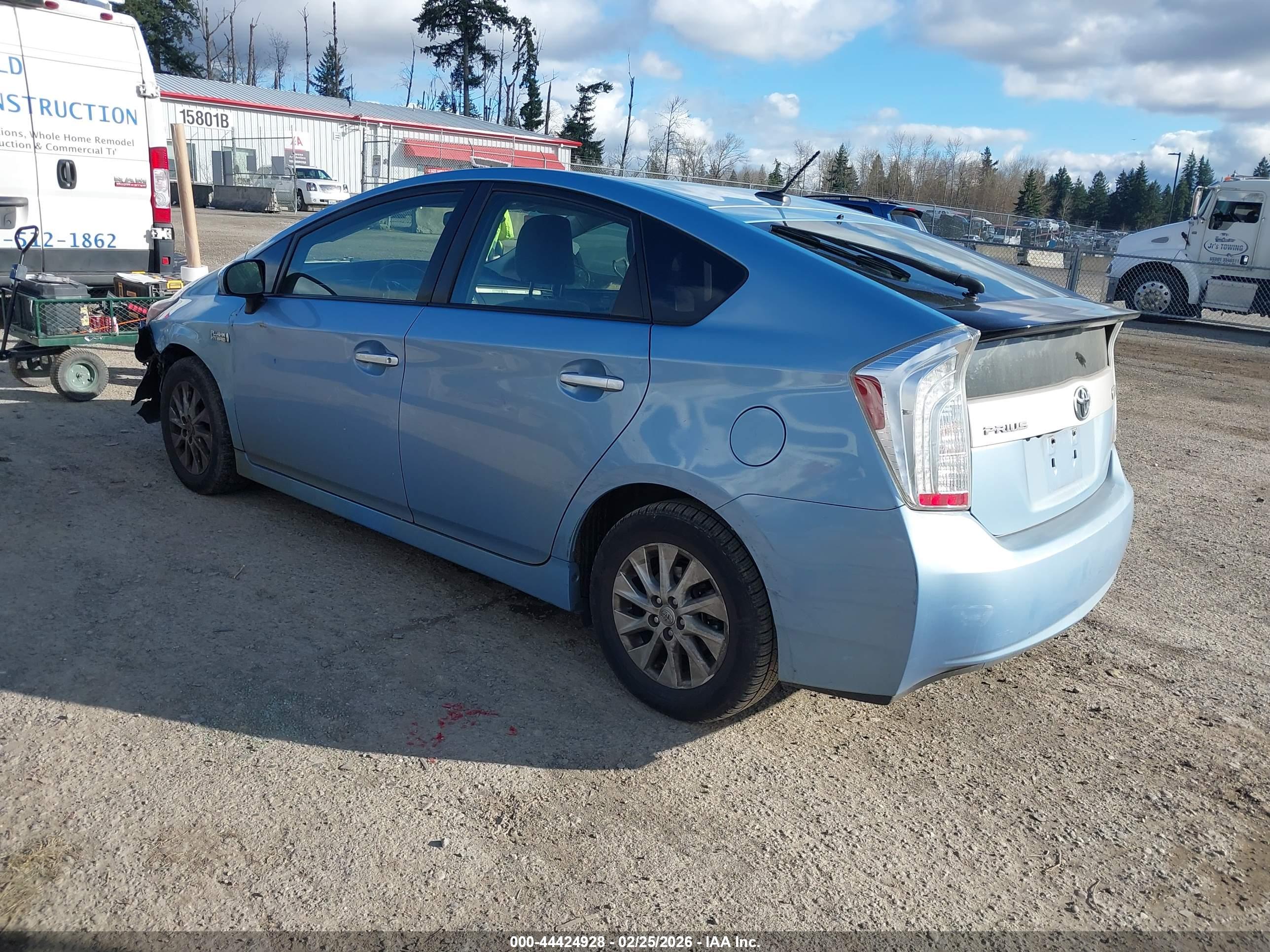 TOYOTA PRIUS image 3