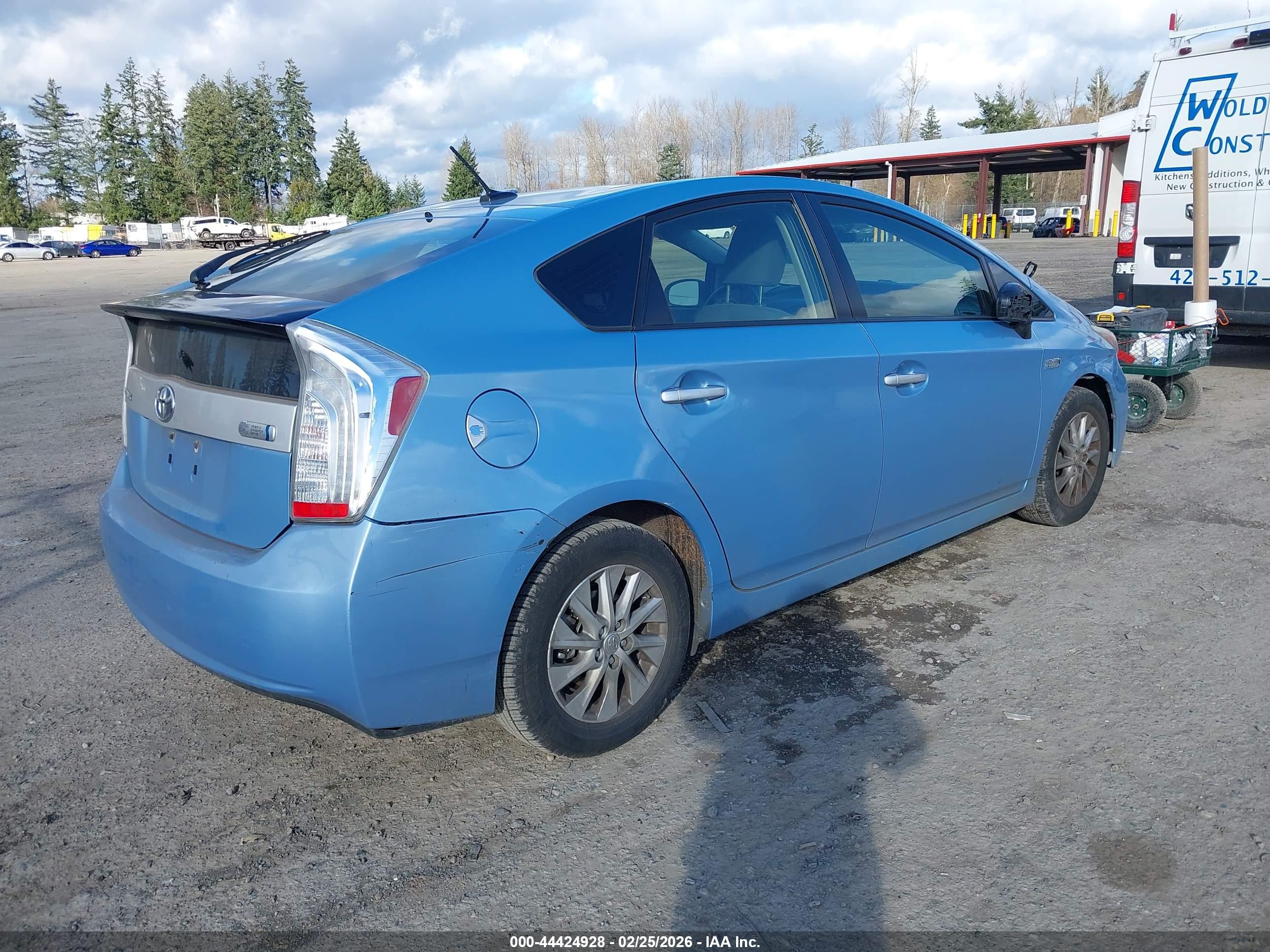 TOYOTA PRIUS image 4