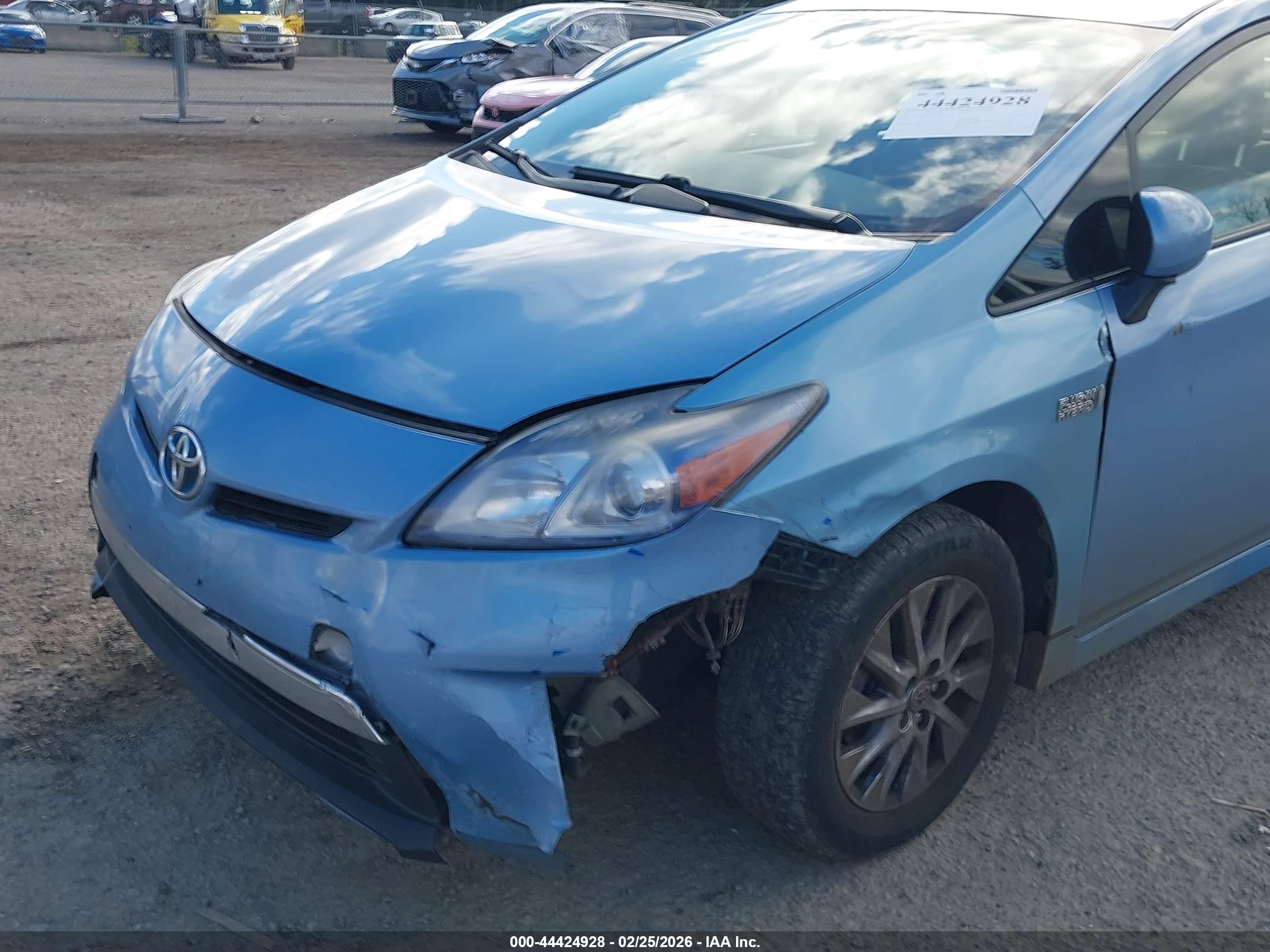 TOYOTA PRIUS image 6
