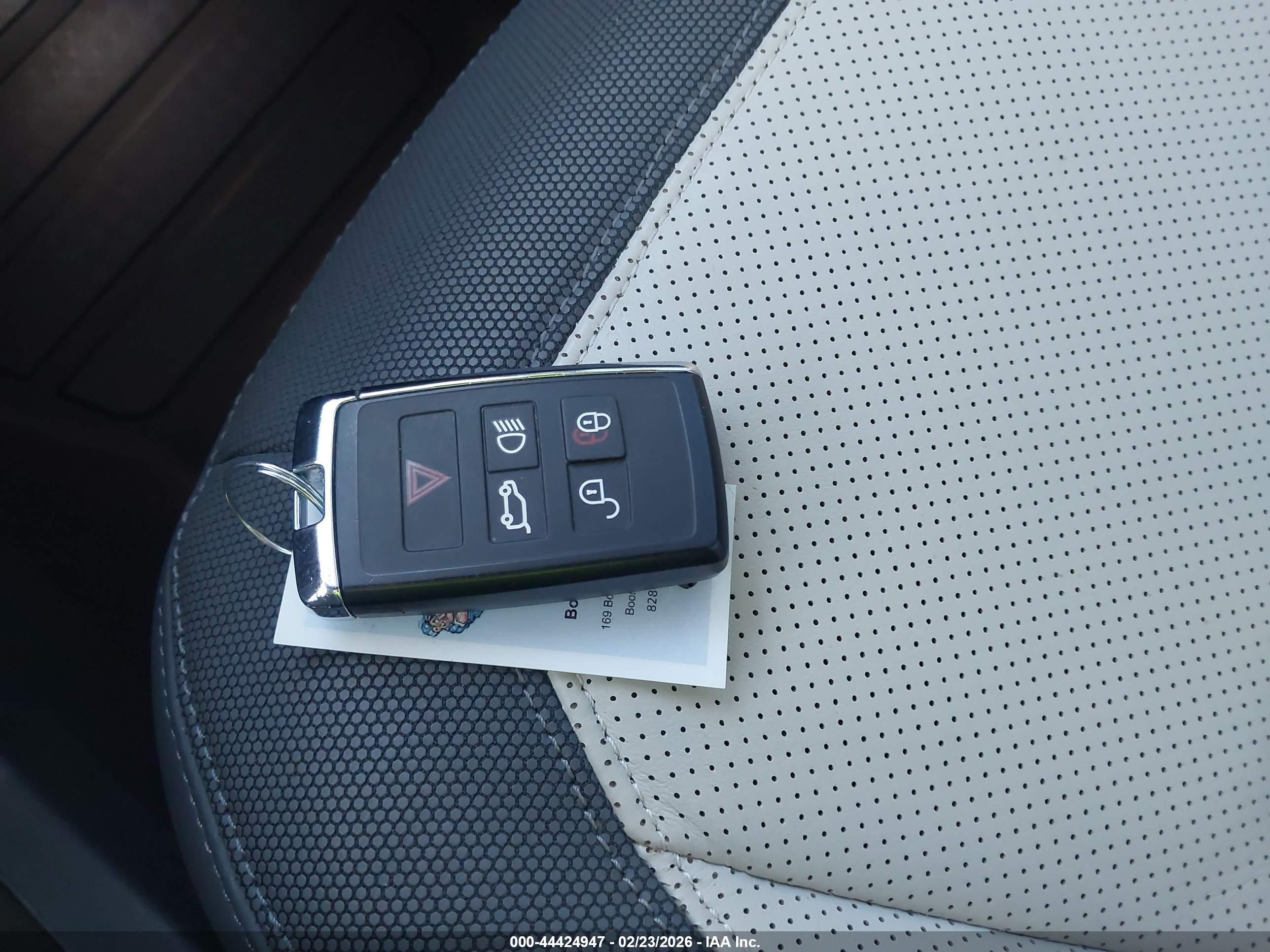 LAND ROVER image 11