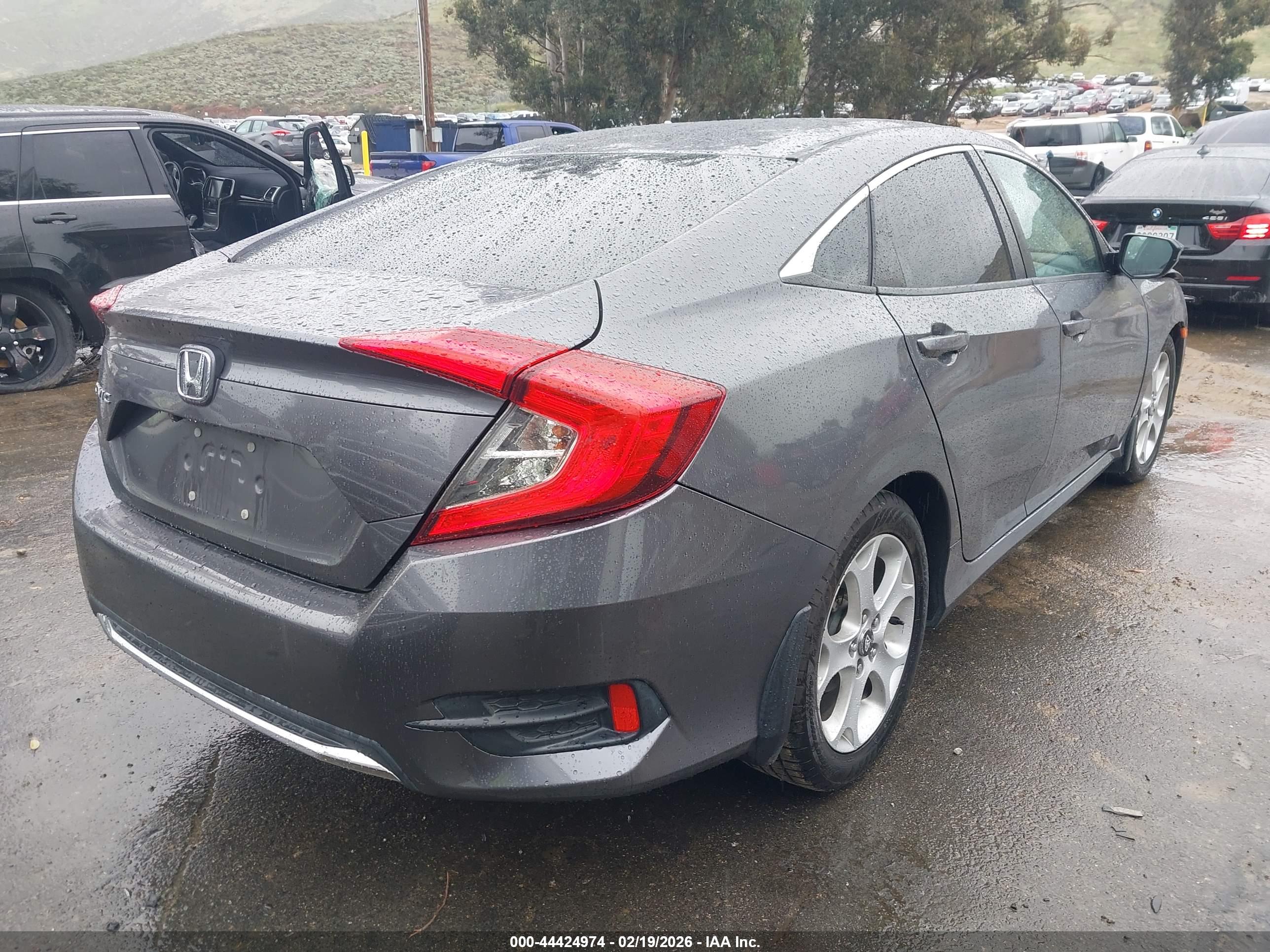 HONDA CIVIC image 4