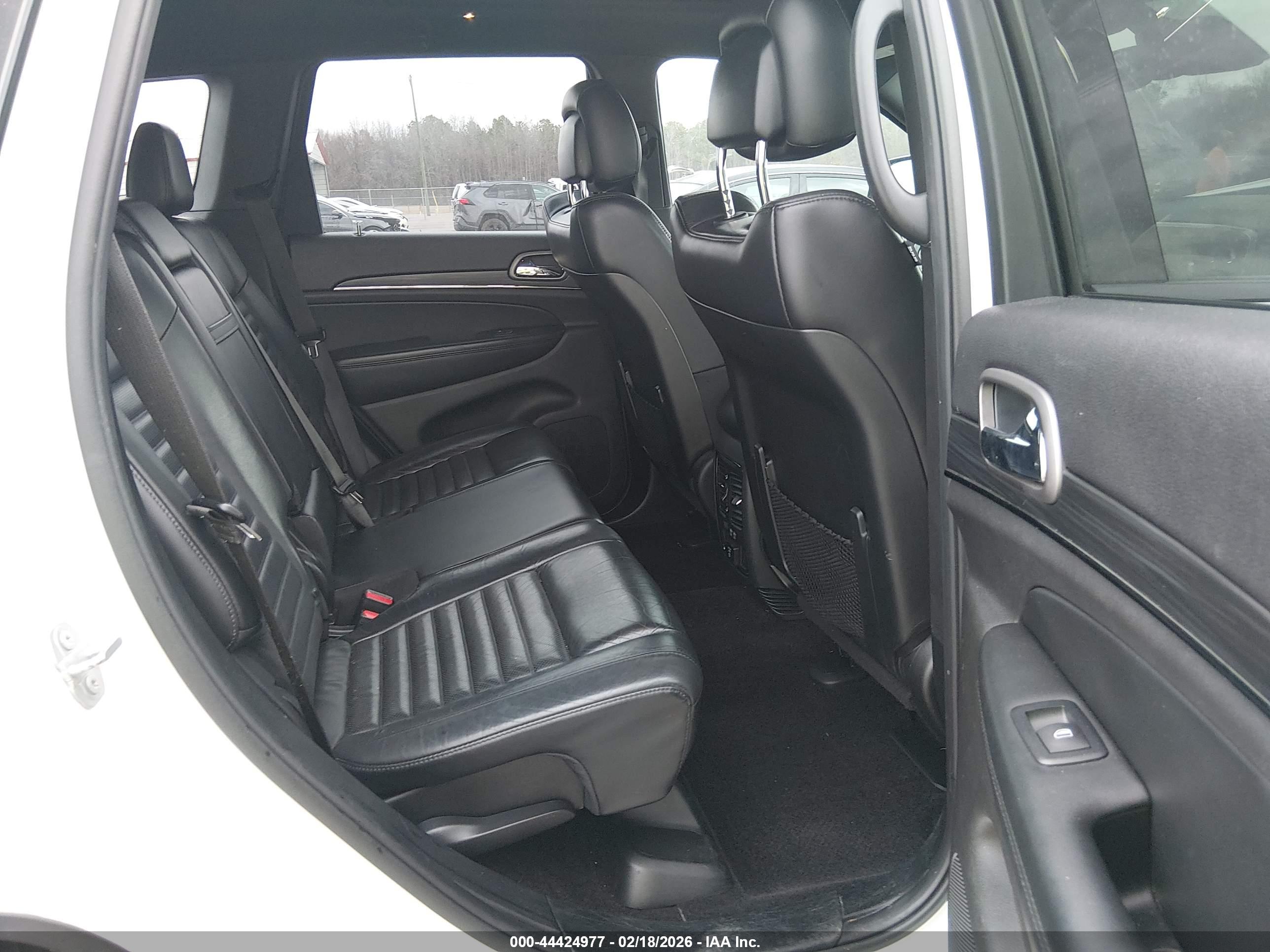 JEEP GRAND image 8