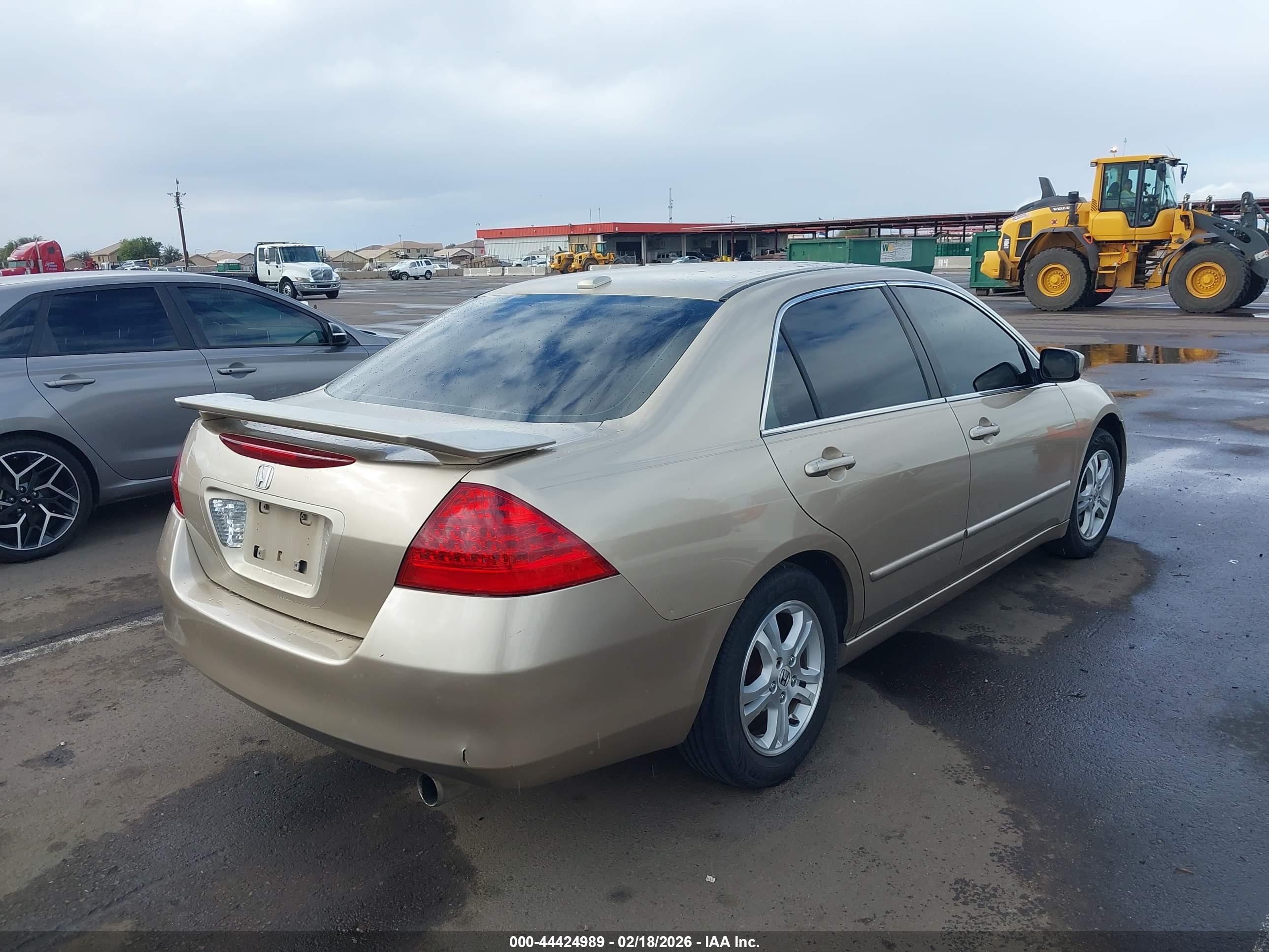 HONDA ACCORD image 4