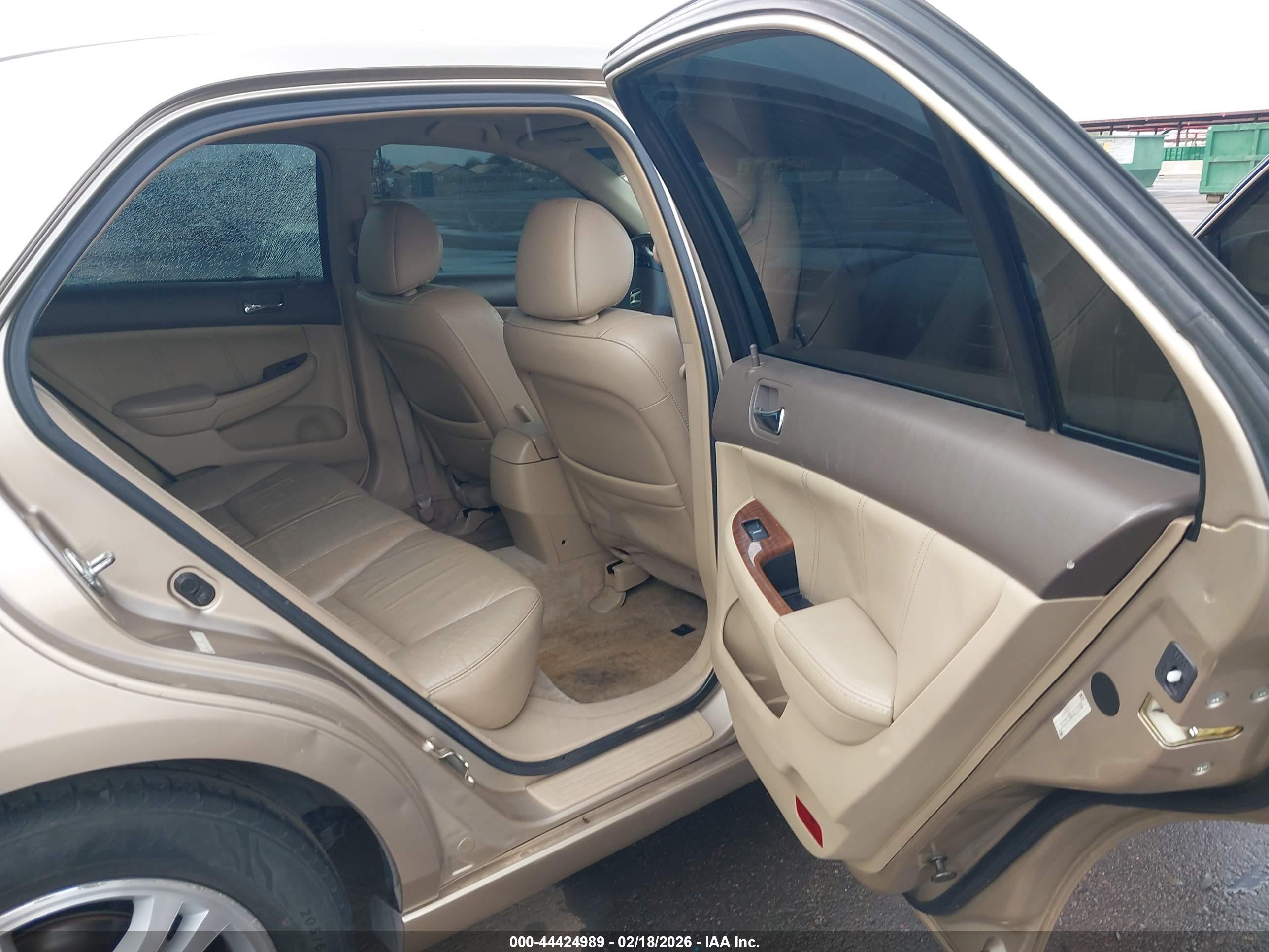 HONDA ACCORD image 8