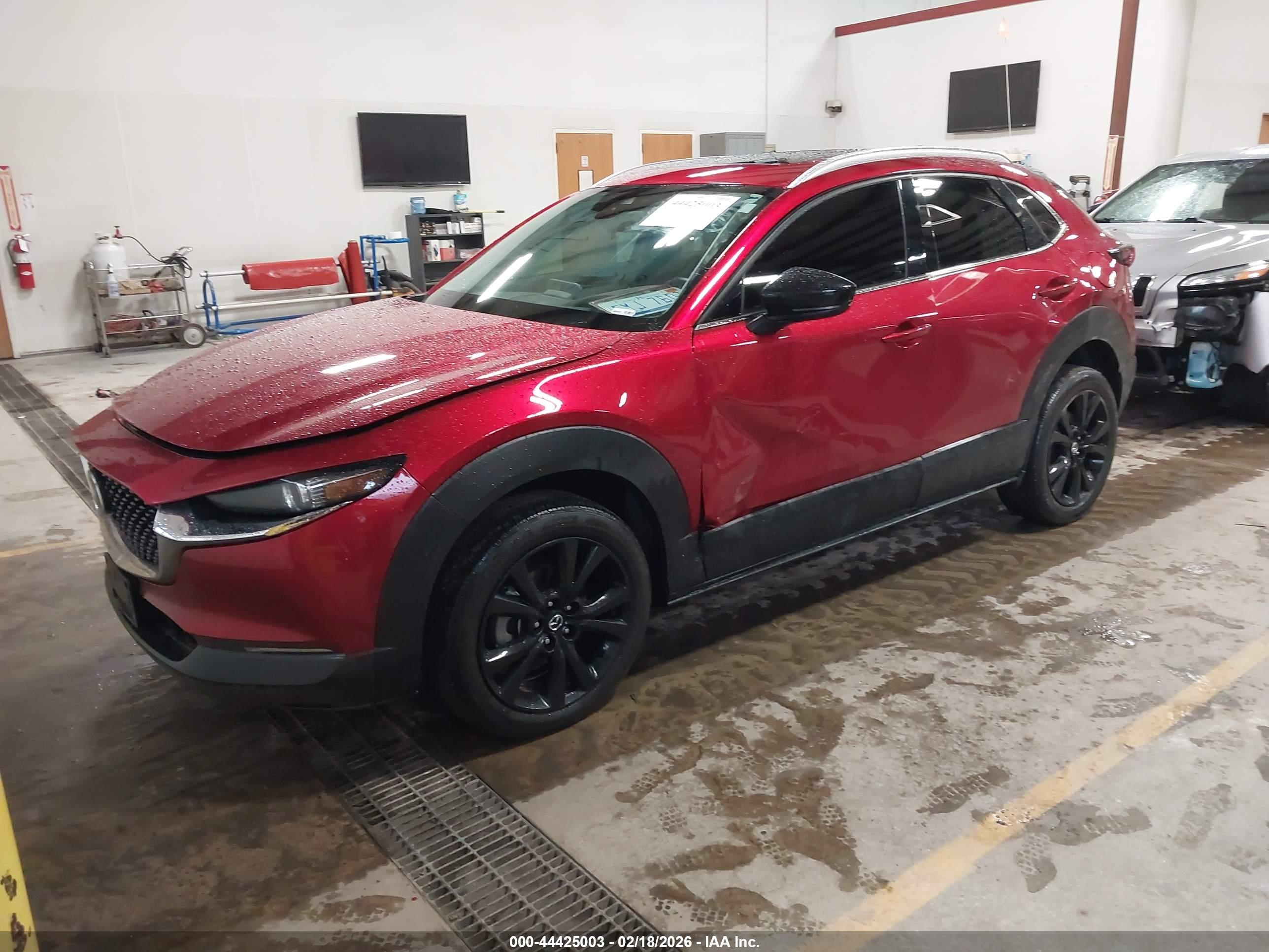 MAZDA CX-30 image 2