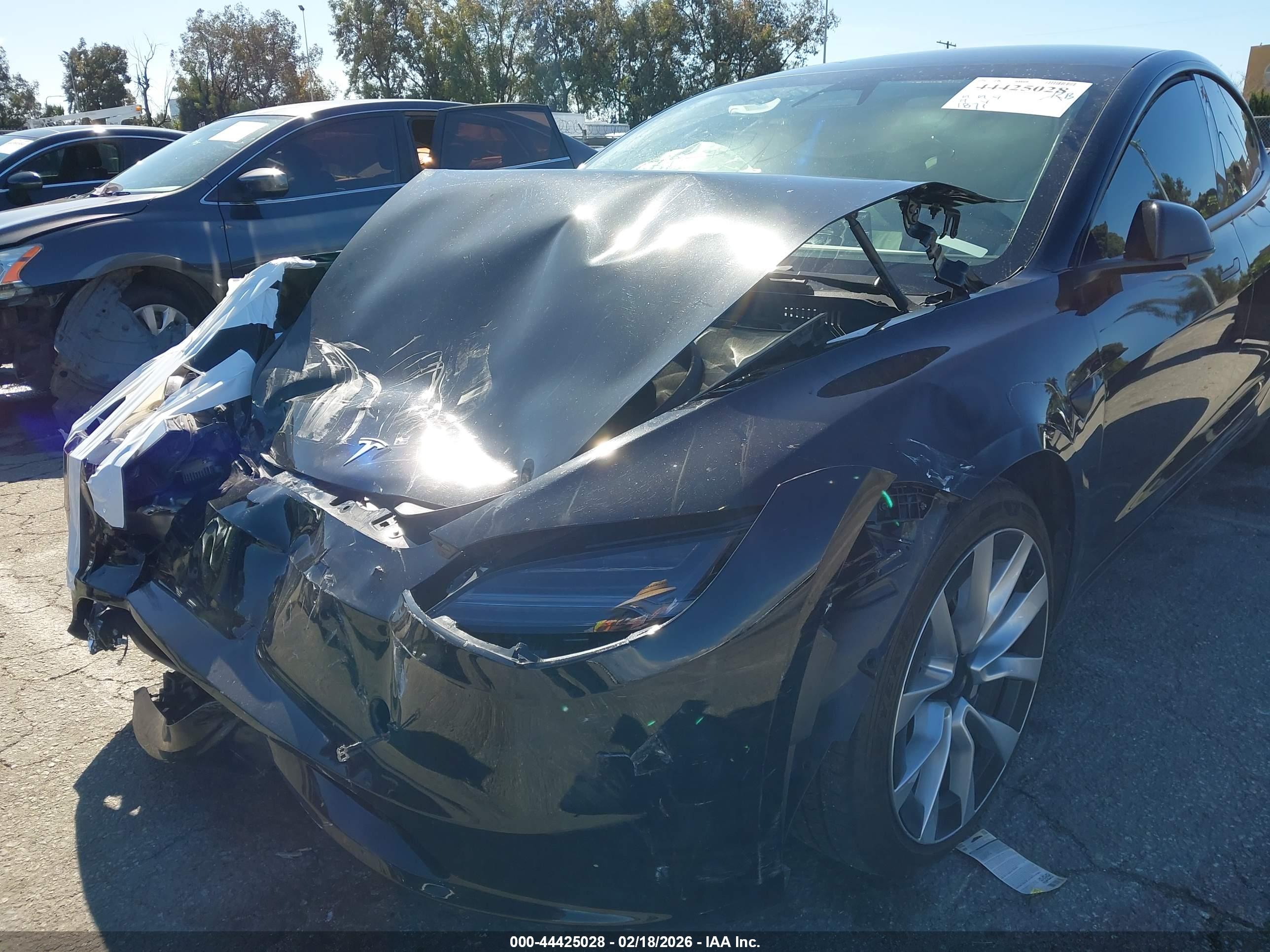 TESLA MODEL image 6