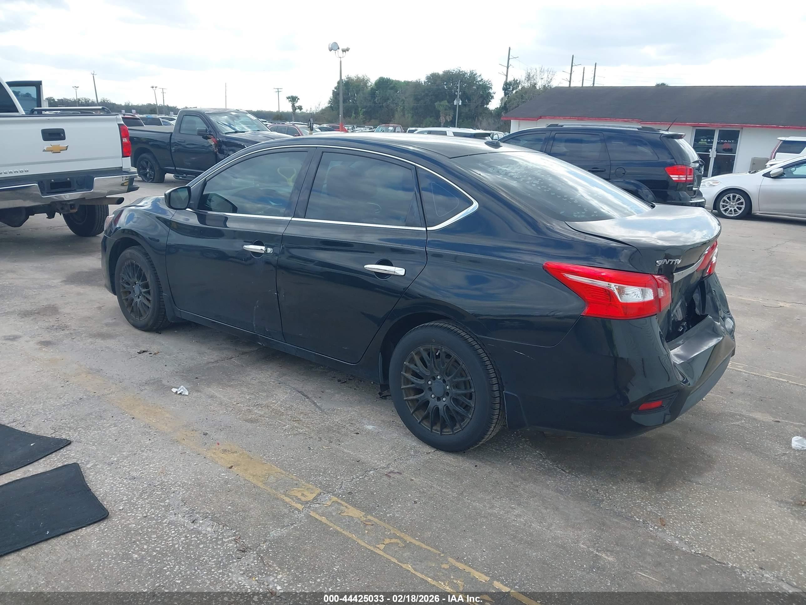 NISSAN SENTRA image 3