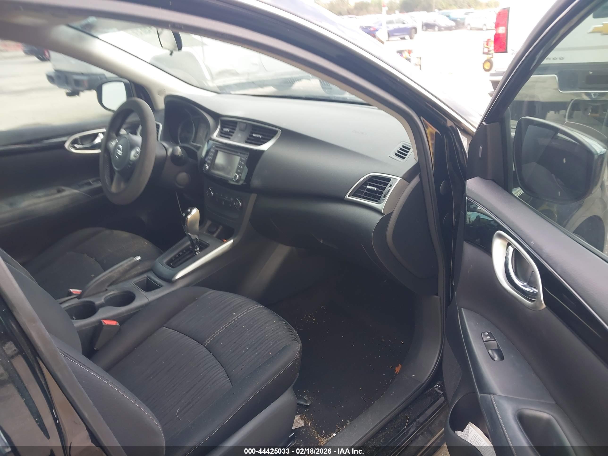 NISSAN SENTRA image 5