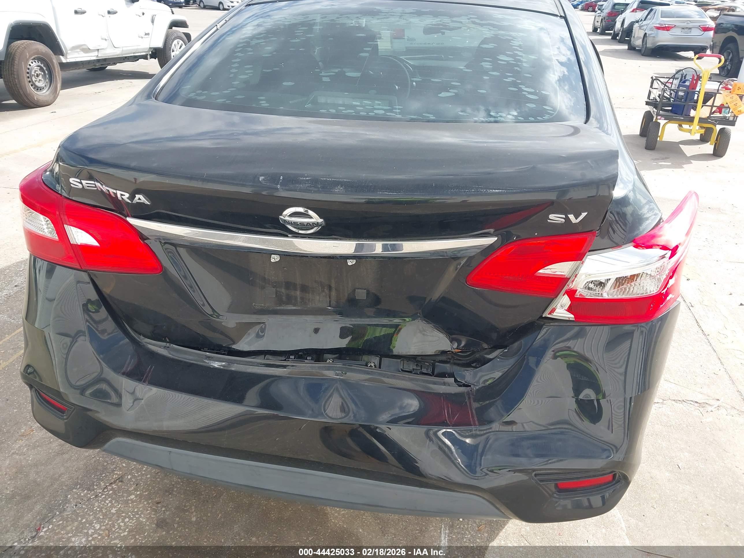 NISSAN SENTRA image 6