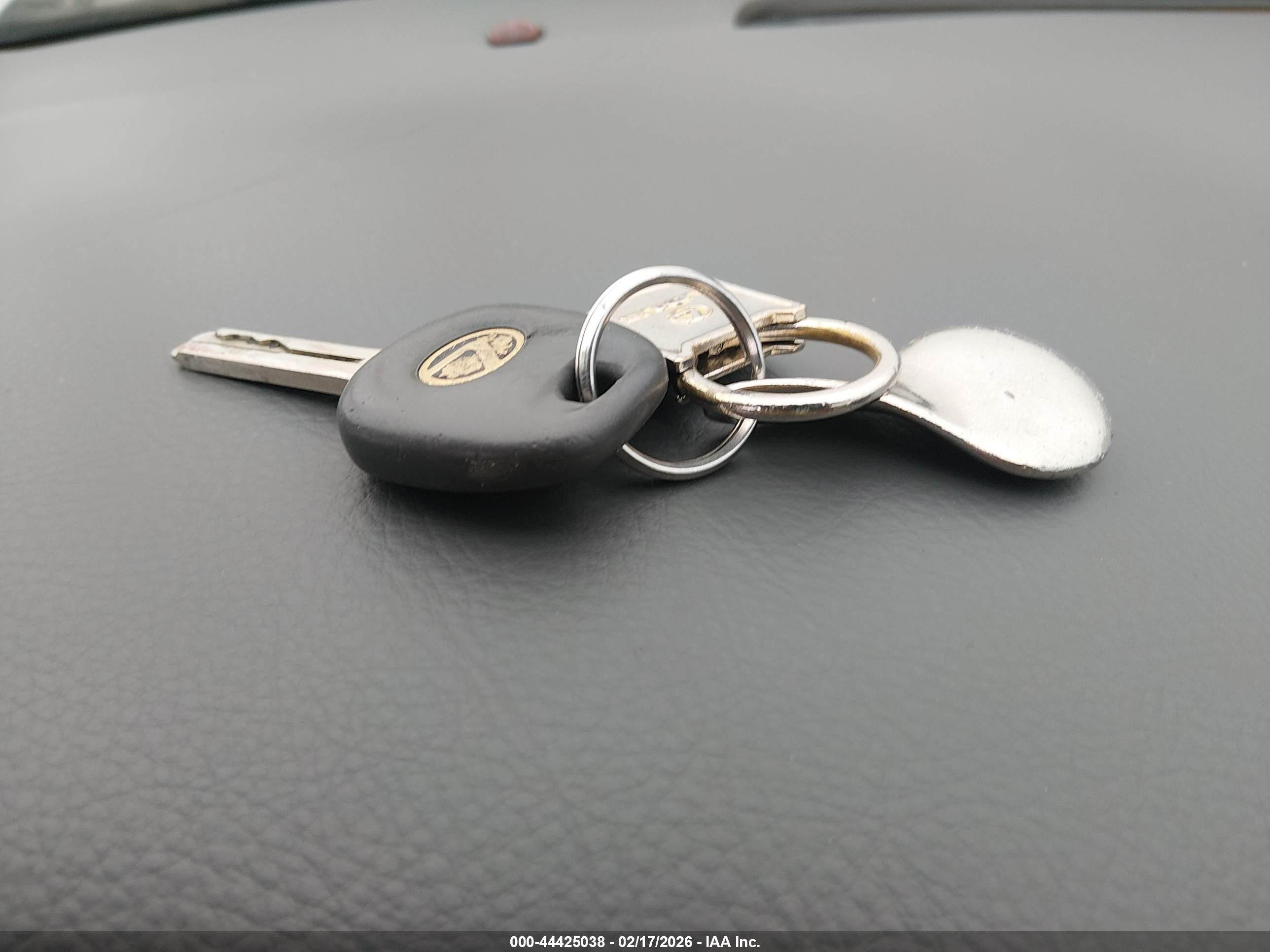 LEXUS ES image 11