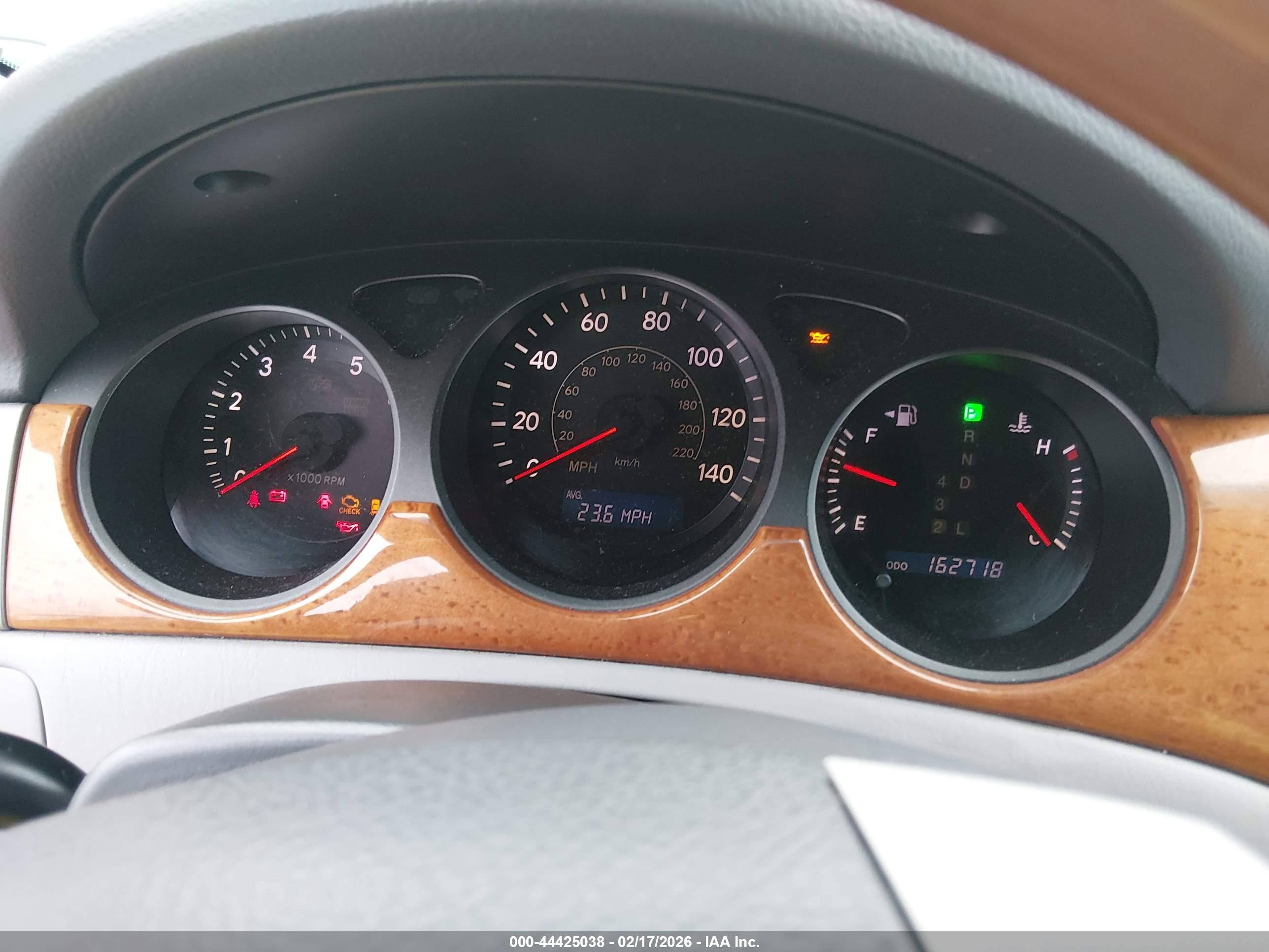 LEXUS ES image 7