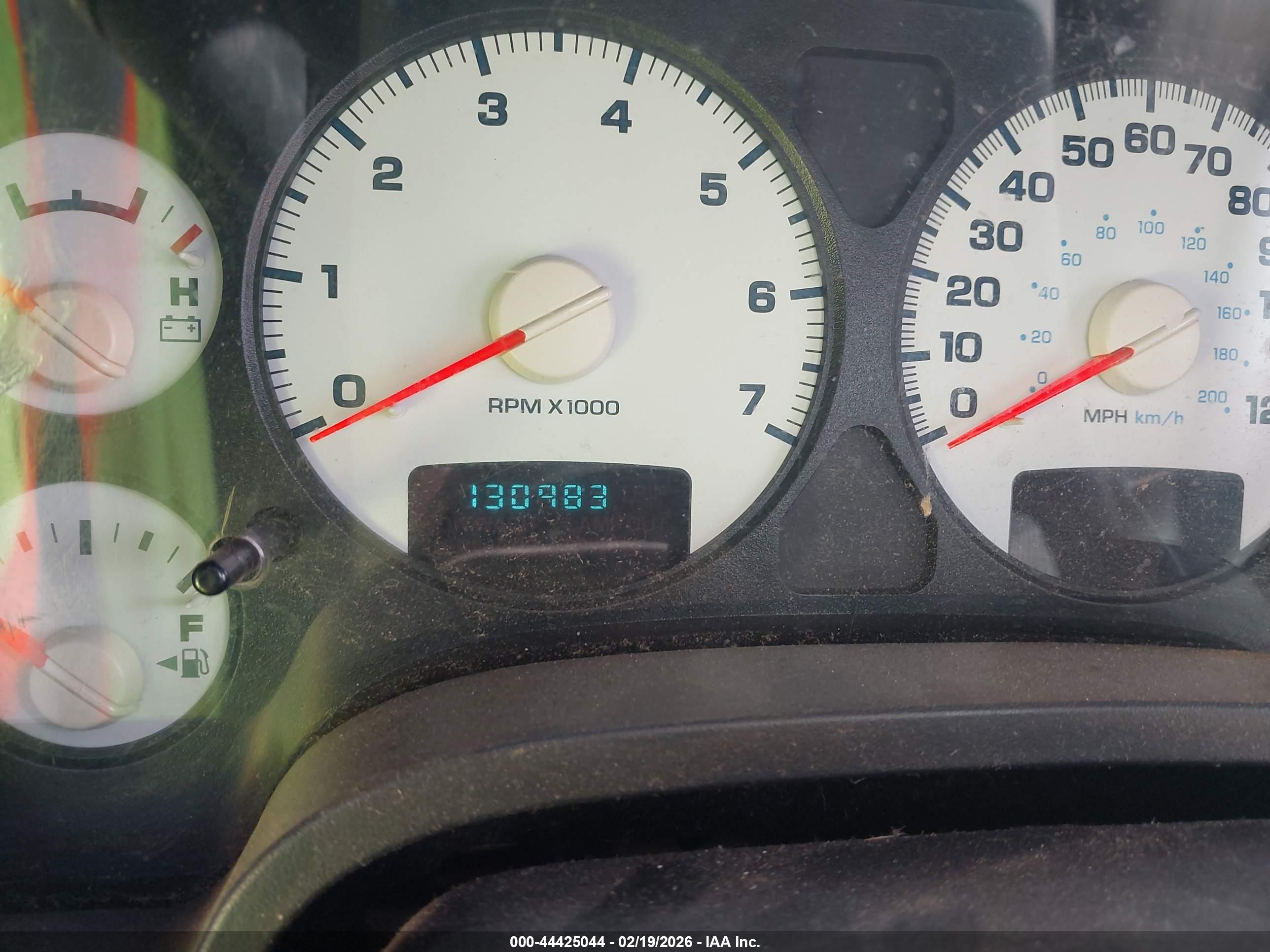 DODGE RAM image 7