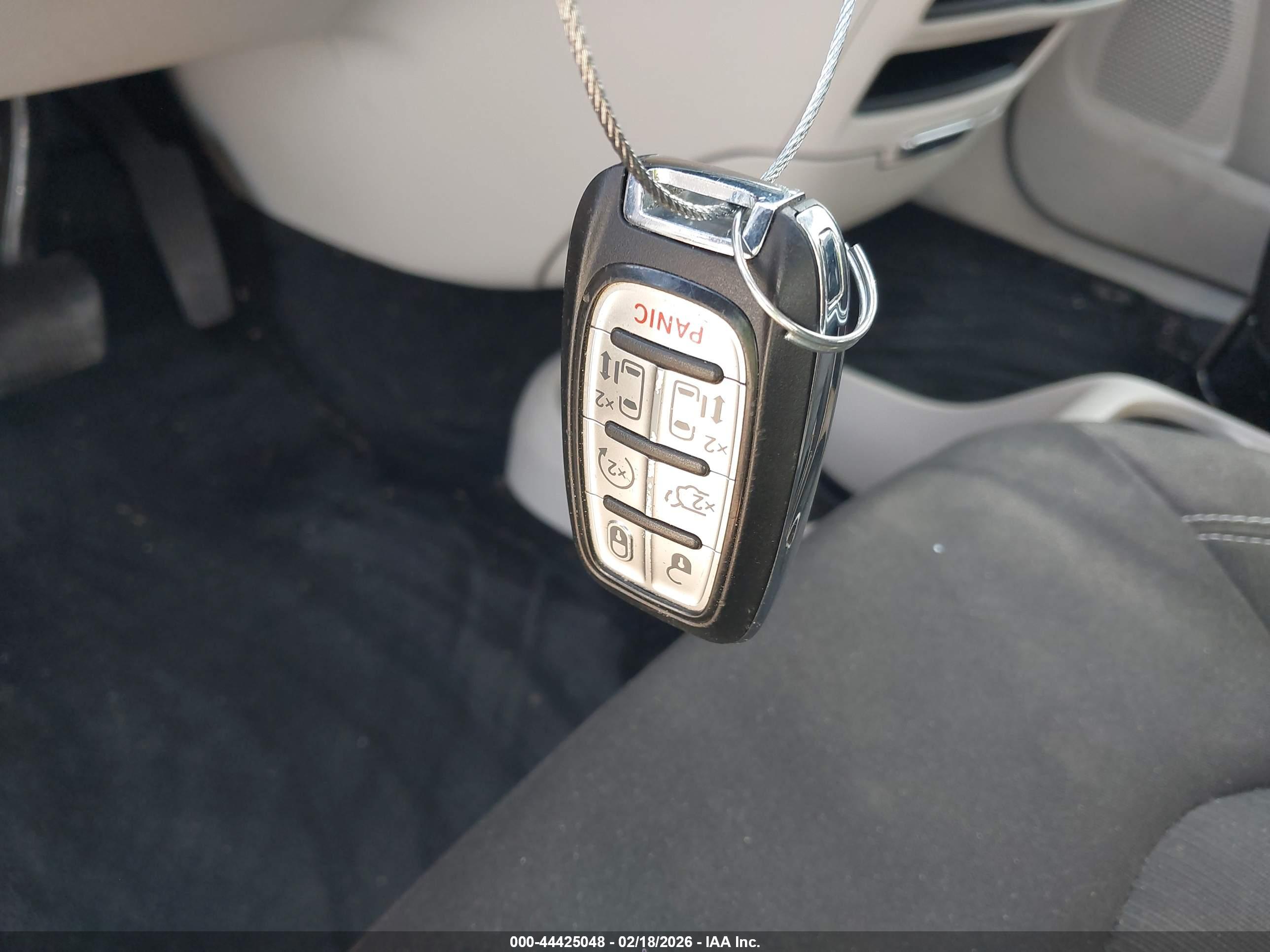 CHRYSLER VOYAGER image 11