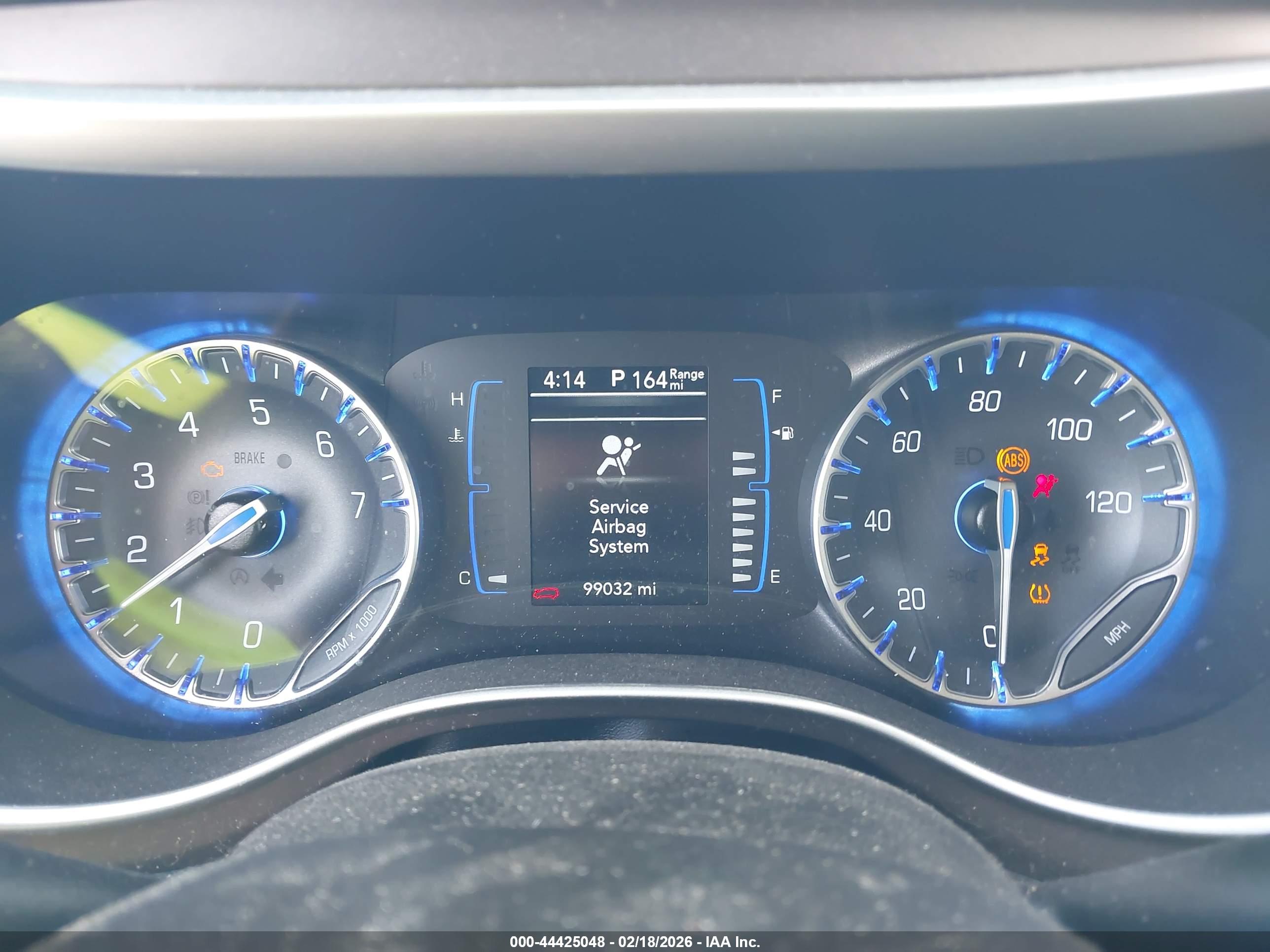 CHRYSLER VOYAGER image 7