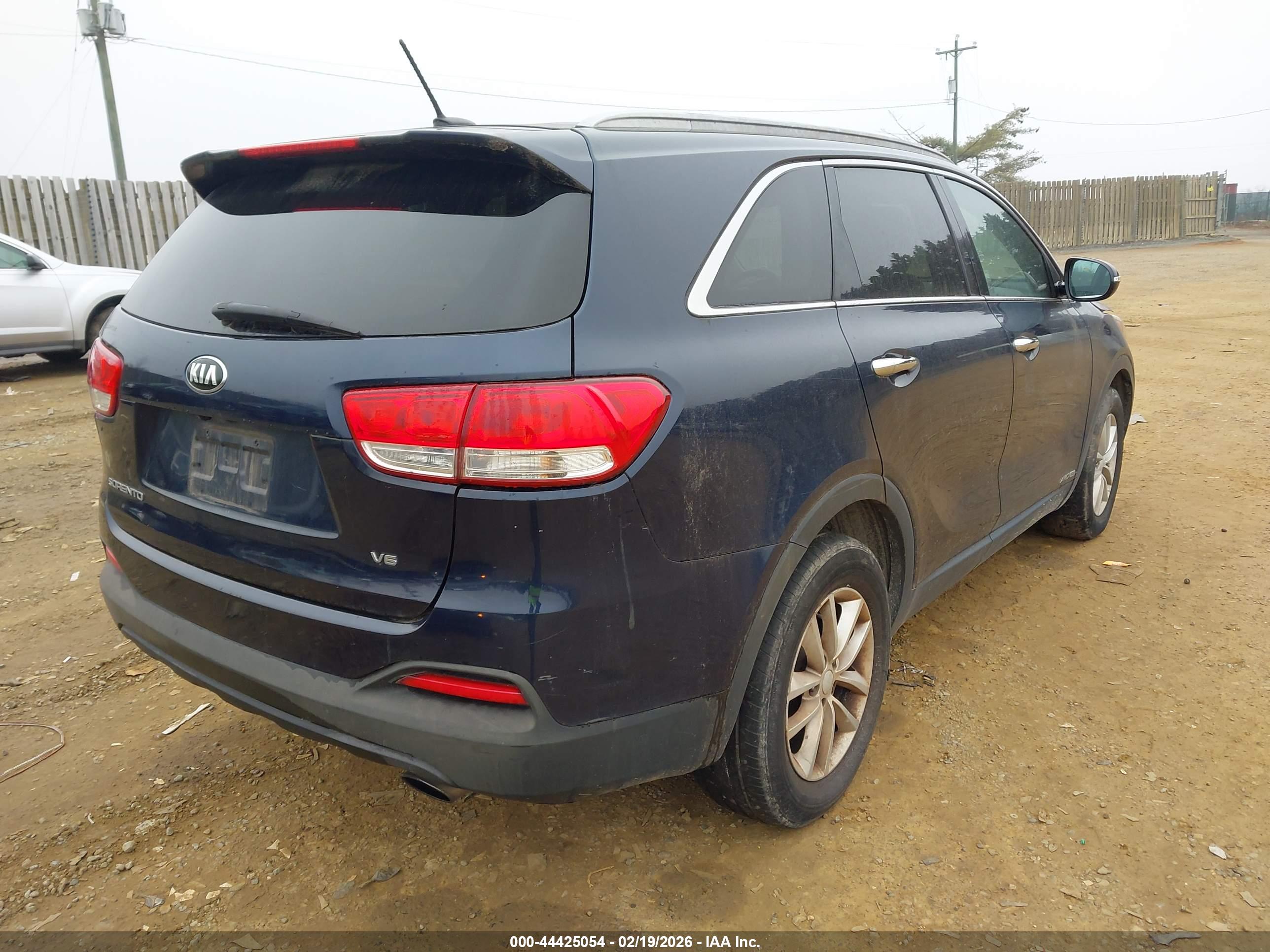 KIA SORENTO image 4