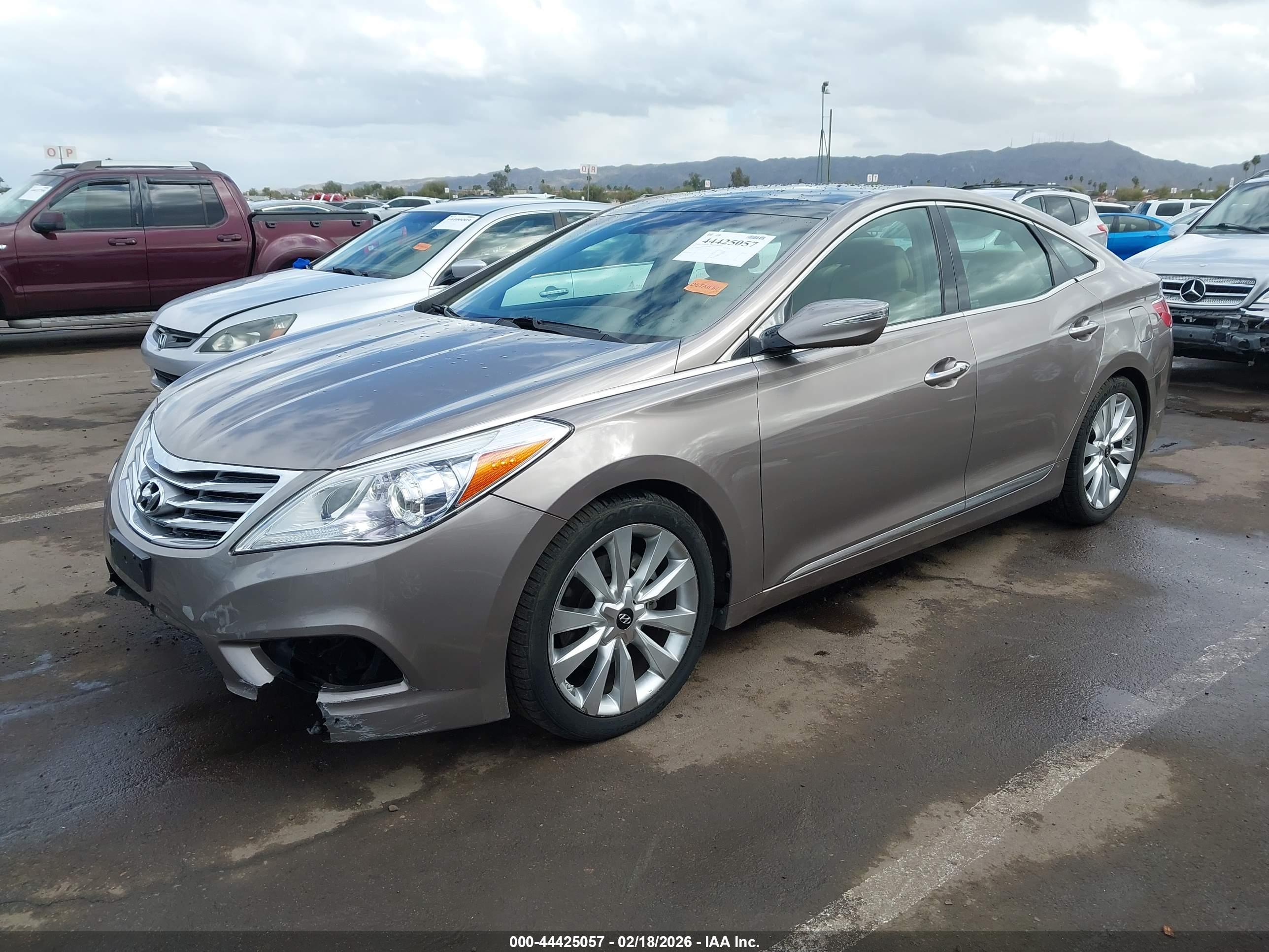 HYUNDAI AZERA image 2