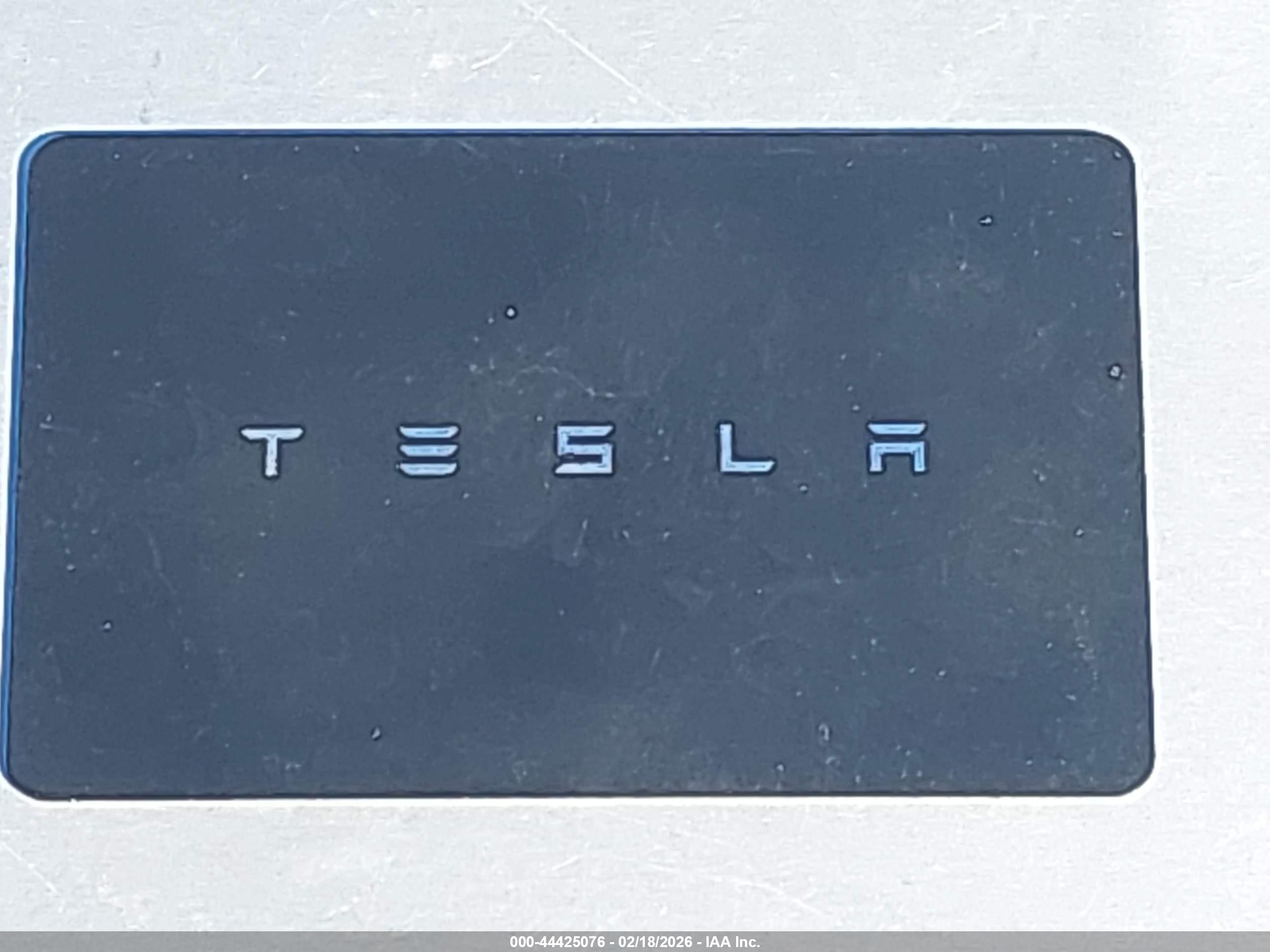 TESLA CYBERTRUCK image 11