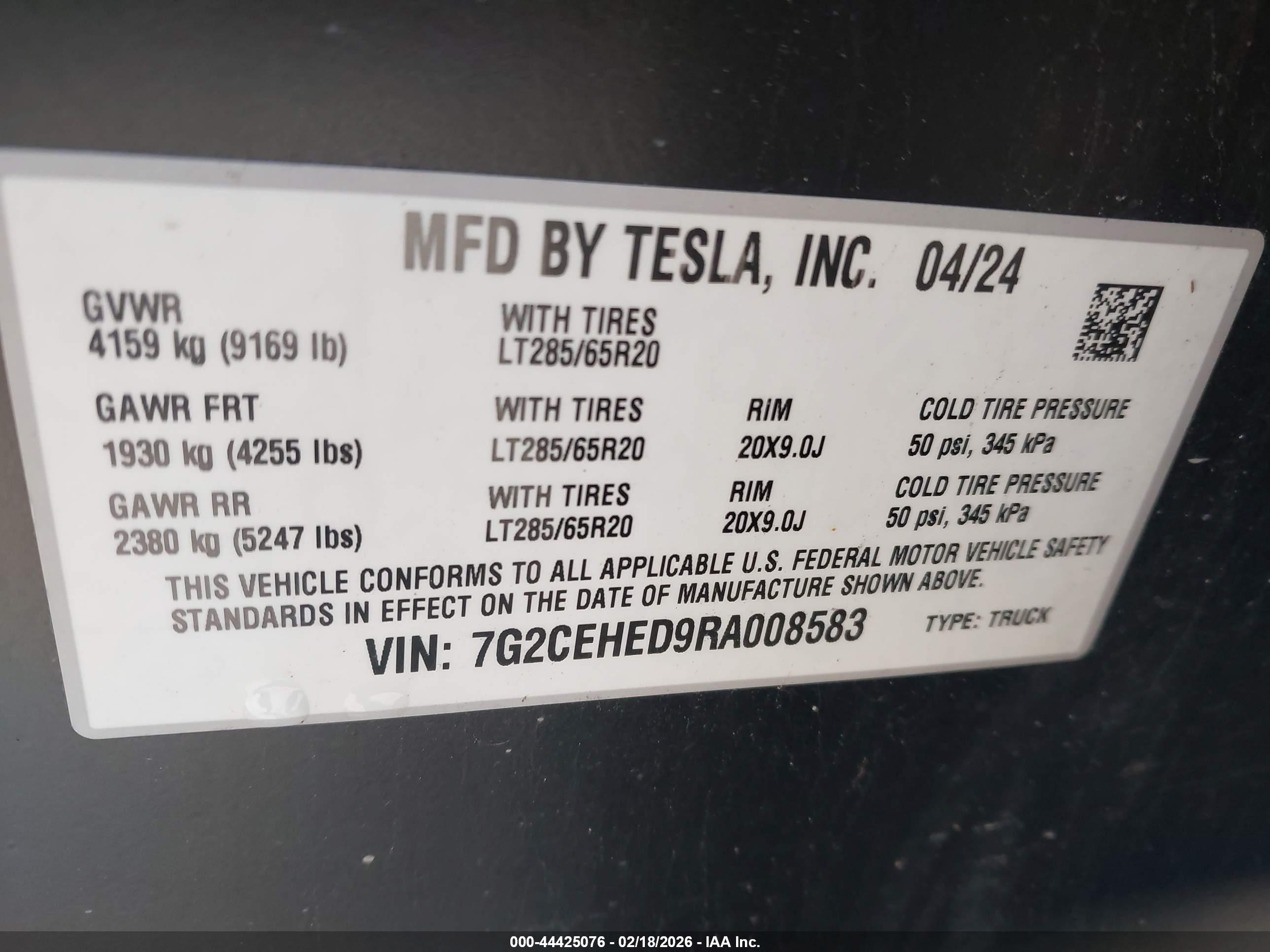 TESLA CYBERTRUCK image 9