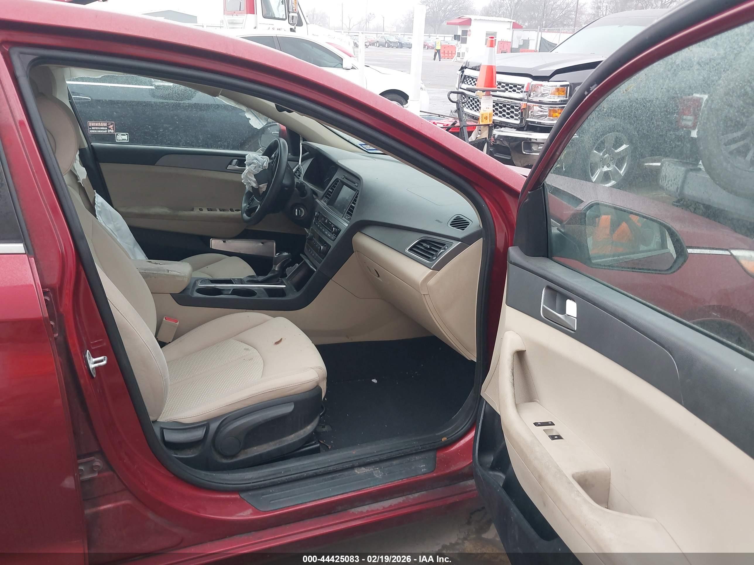 HYUNDAI SONATA image 5