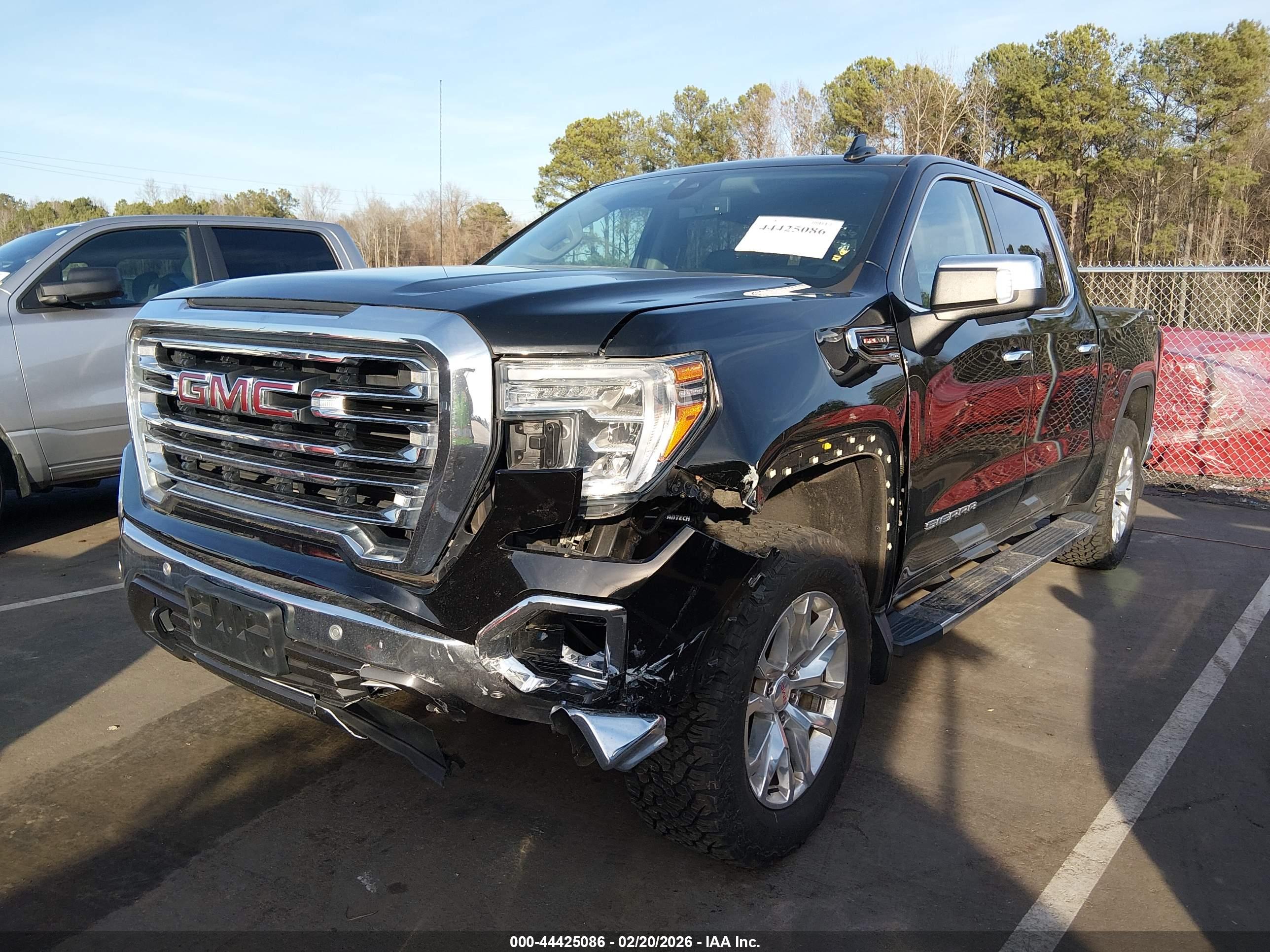 GMC SIERRA image 6
