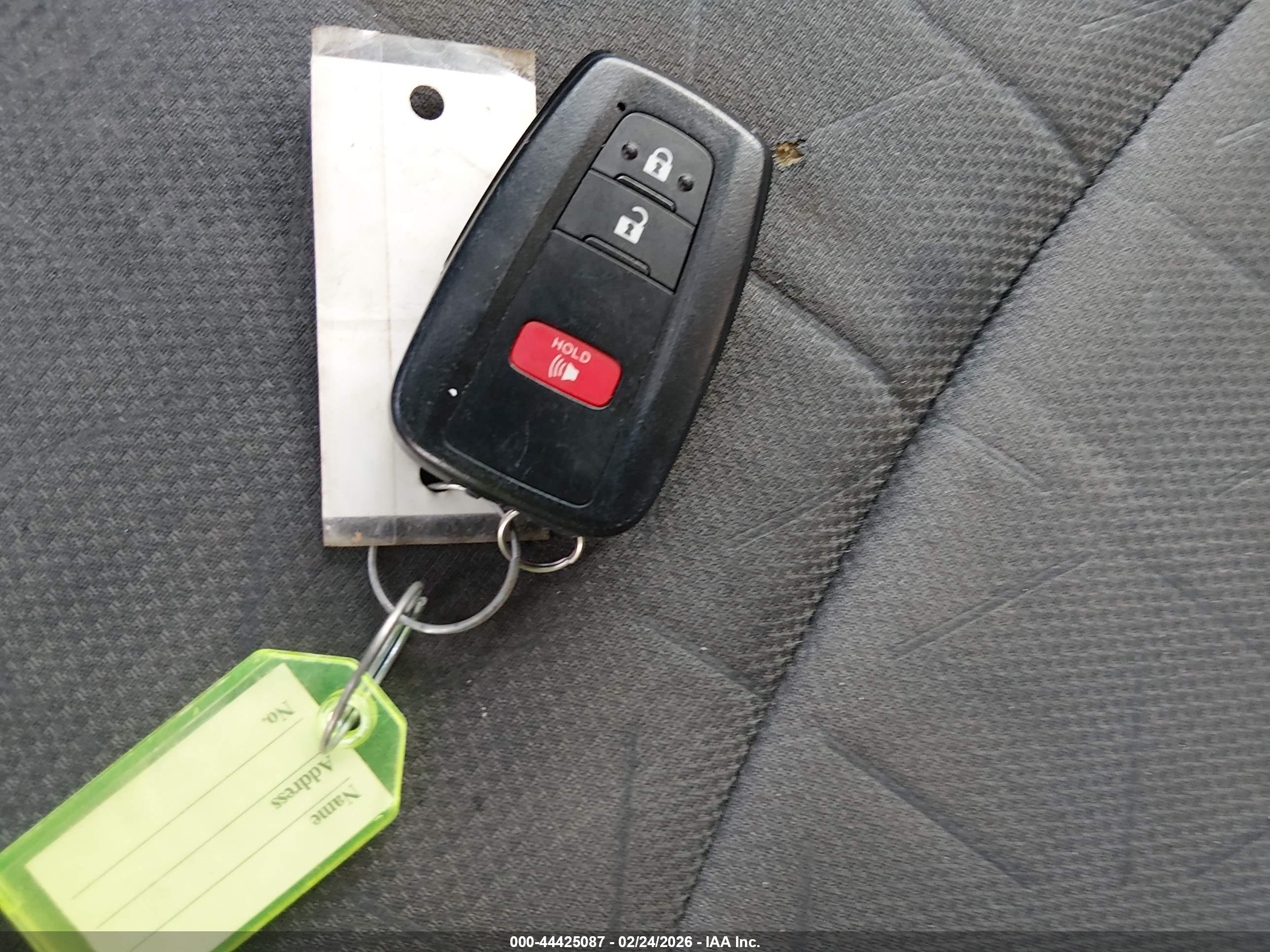TOYOTA RAV4 image 11